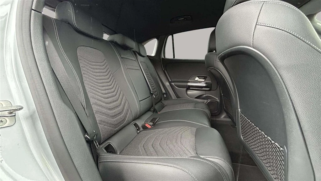 Mercedes-Benz-EQA-image-19