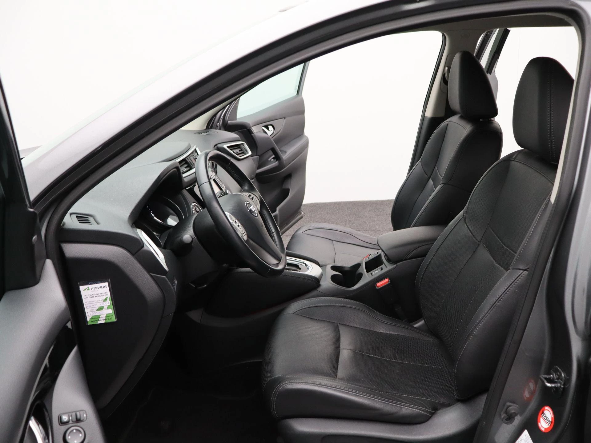 Nissan-QASHQAI-image-20