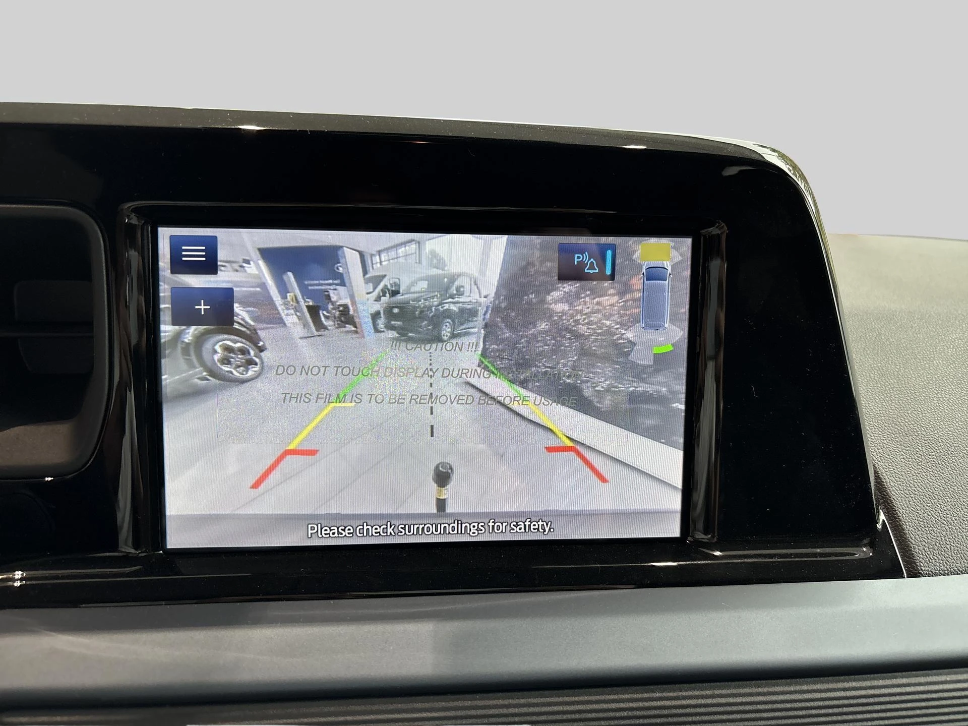 Ford-Tourneo Courier-image-11