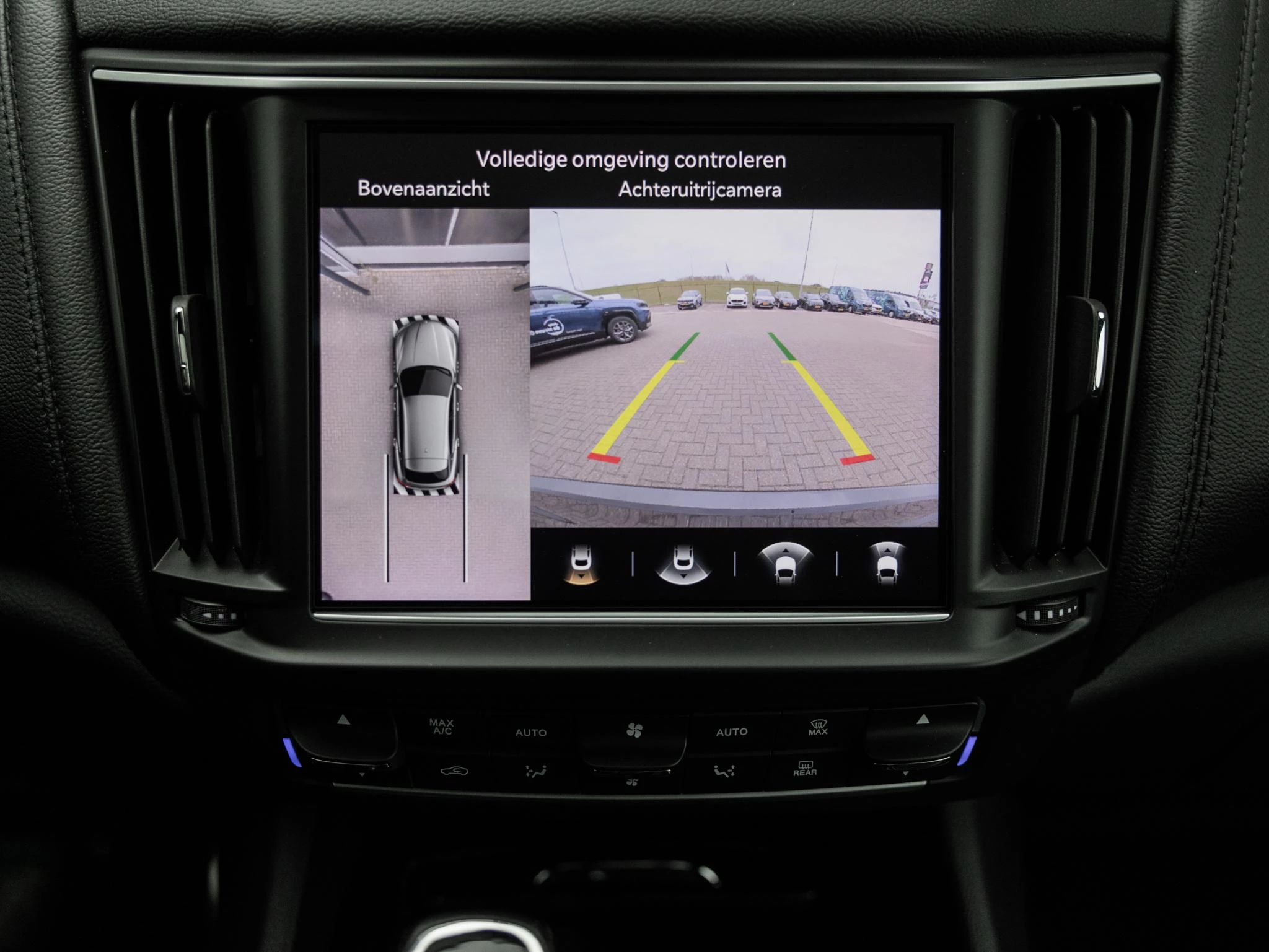 Maserati-Levante-image-44