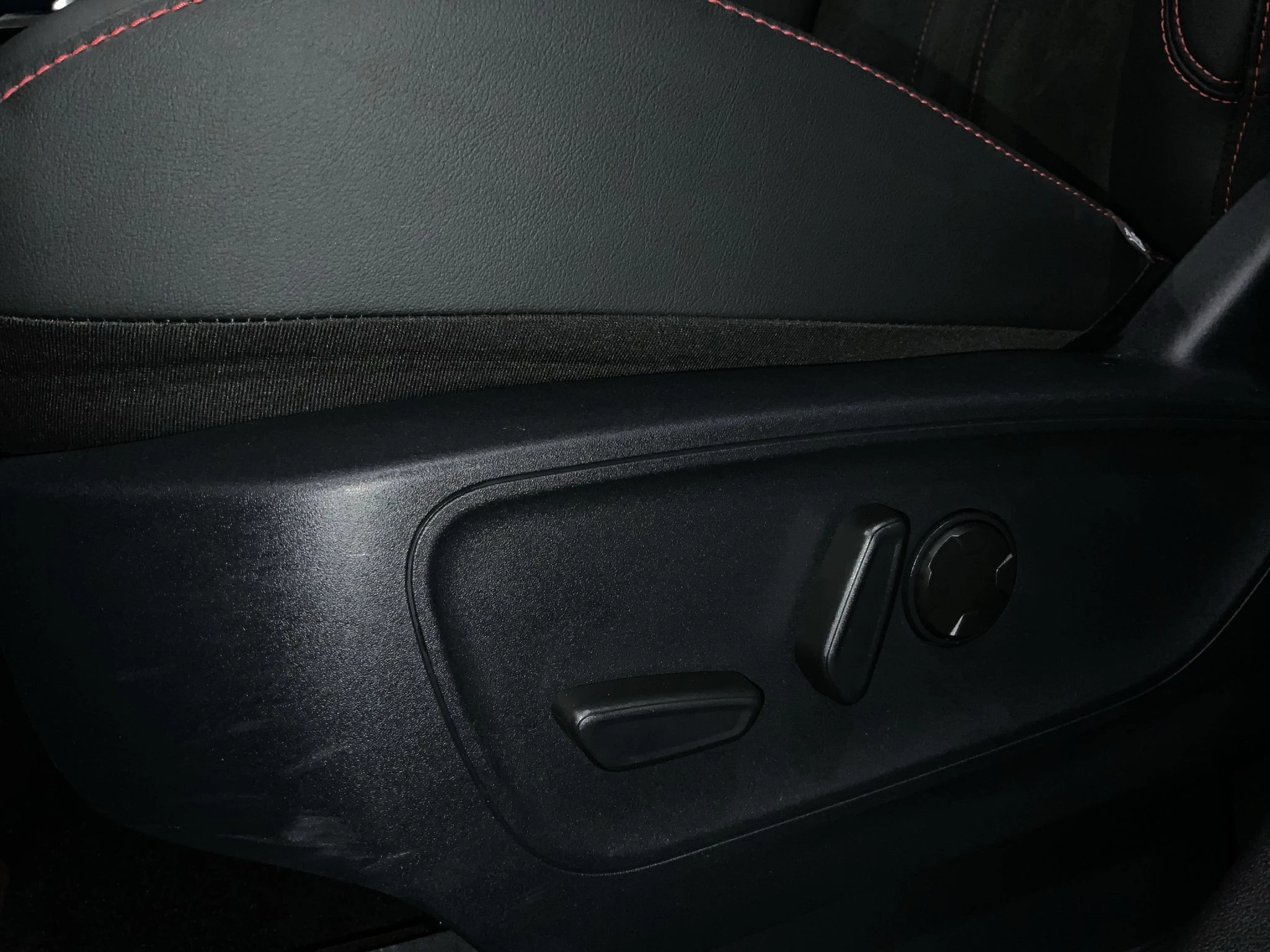 Ford Kuga ST-Line X Aut.*360GRAD*LED-MATRIX*NAVI*GRA*WINTER-PKT.