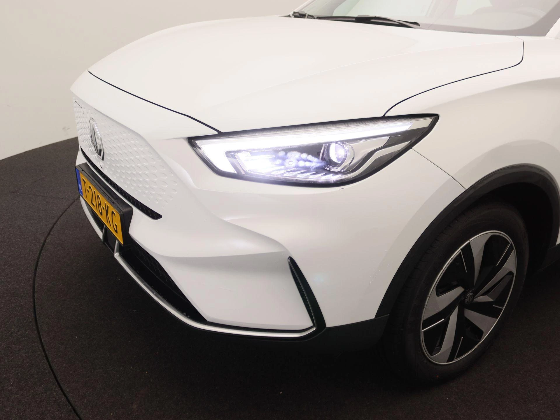 MG-ZS EV-image-15