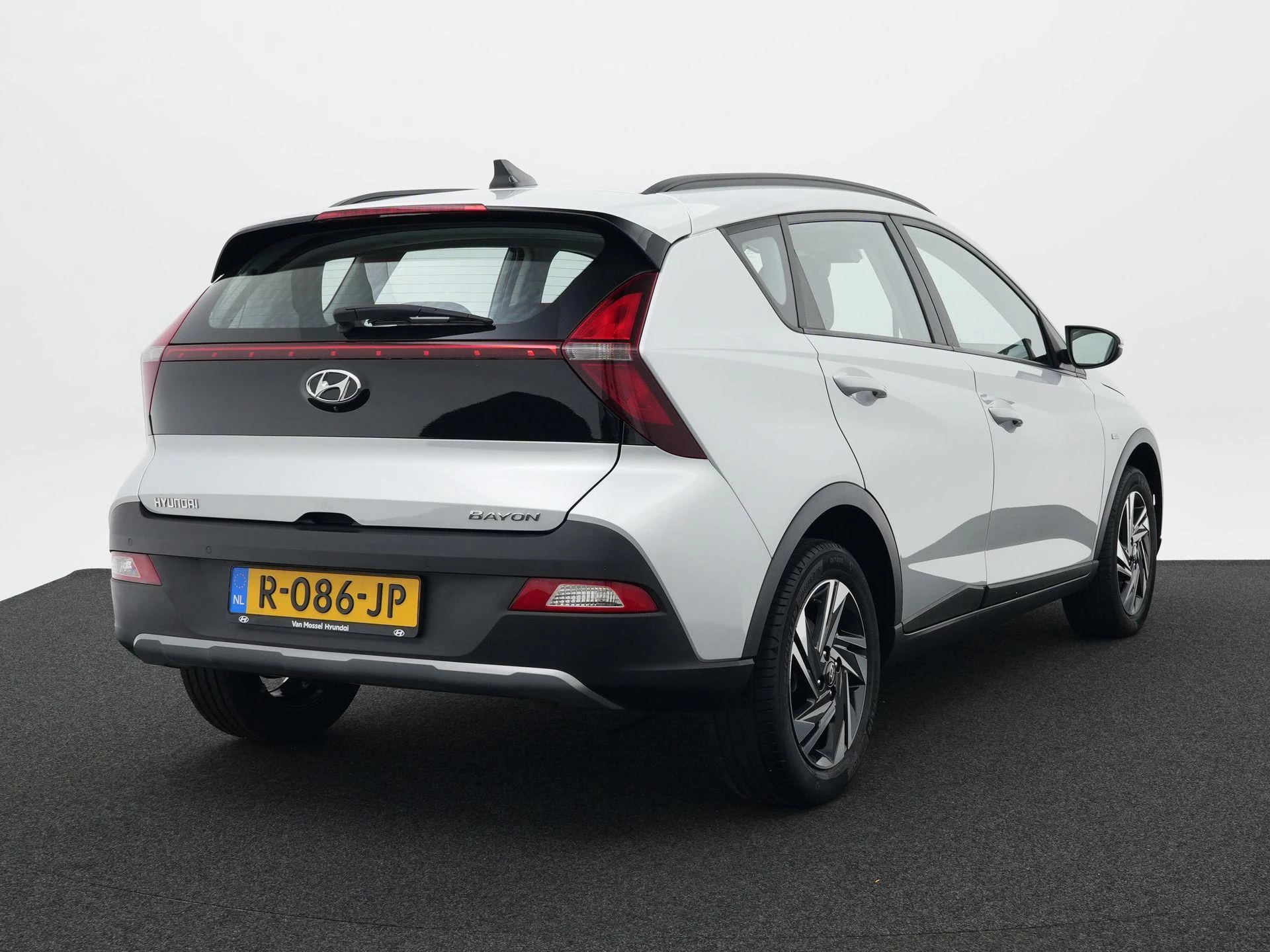 Hyundai-Bayon-image-12