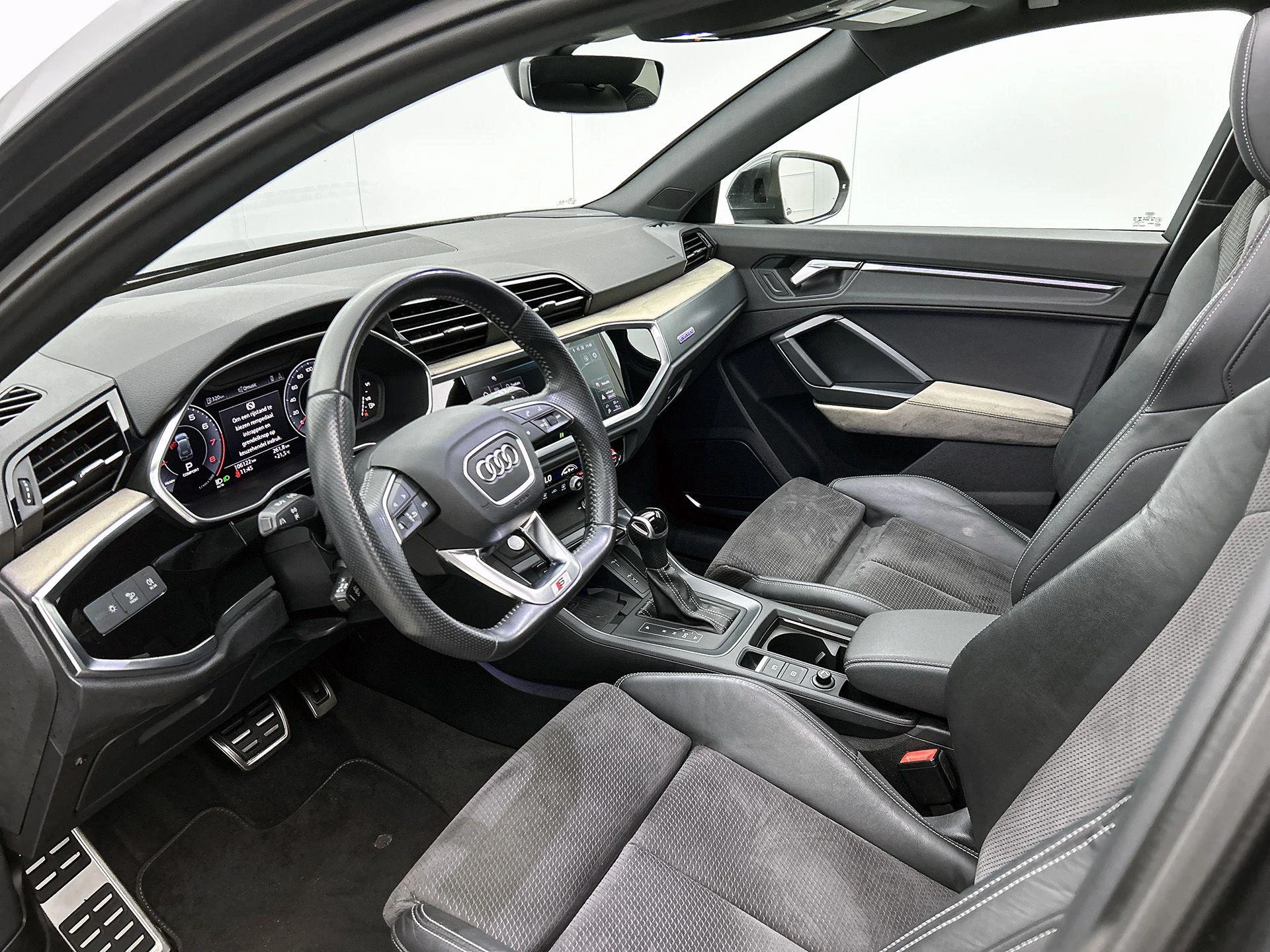 Audi-Q3-image-29