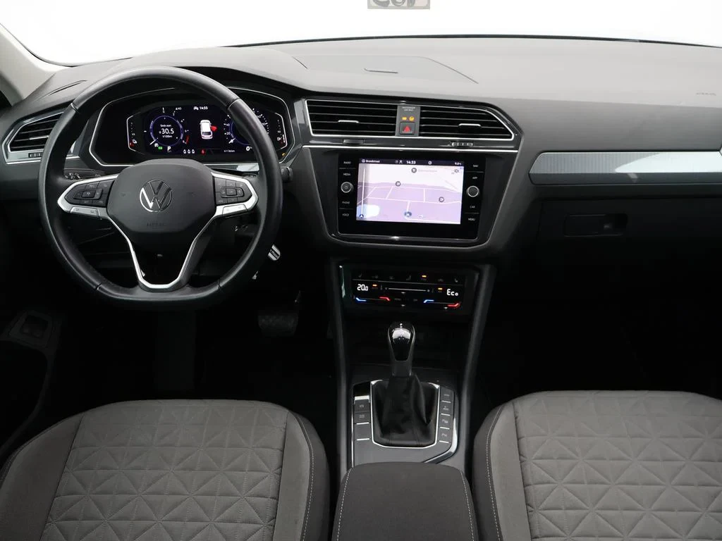 Volkswagen-Tiguan-image-12