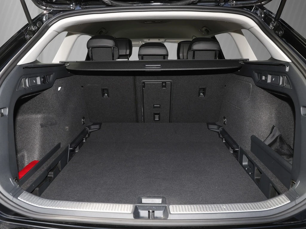 Volkswagen-Passat-image-5