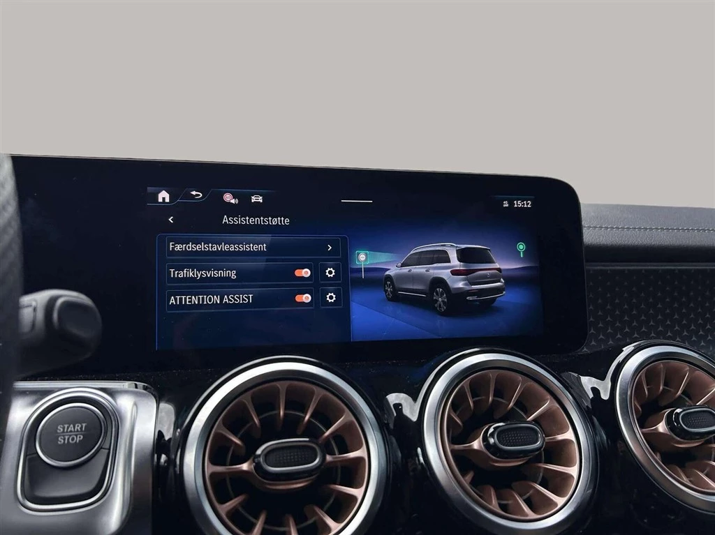 Mercedes-Benz-EQB-image-16