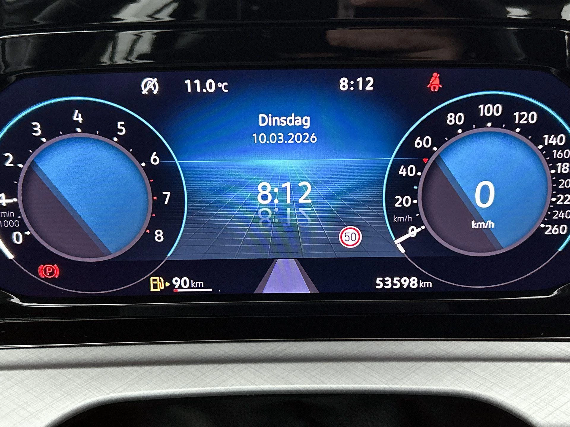 Volkswagen-Golf-image-7