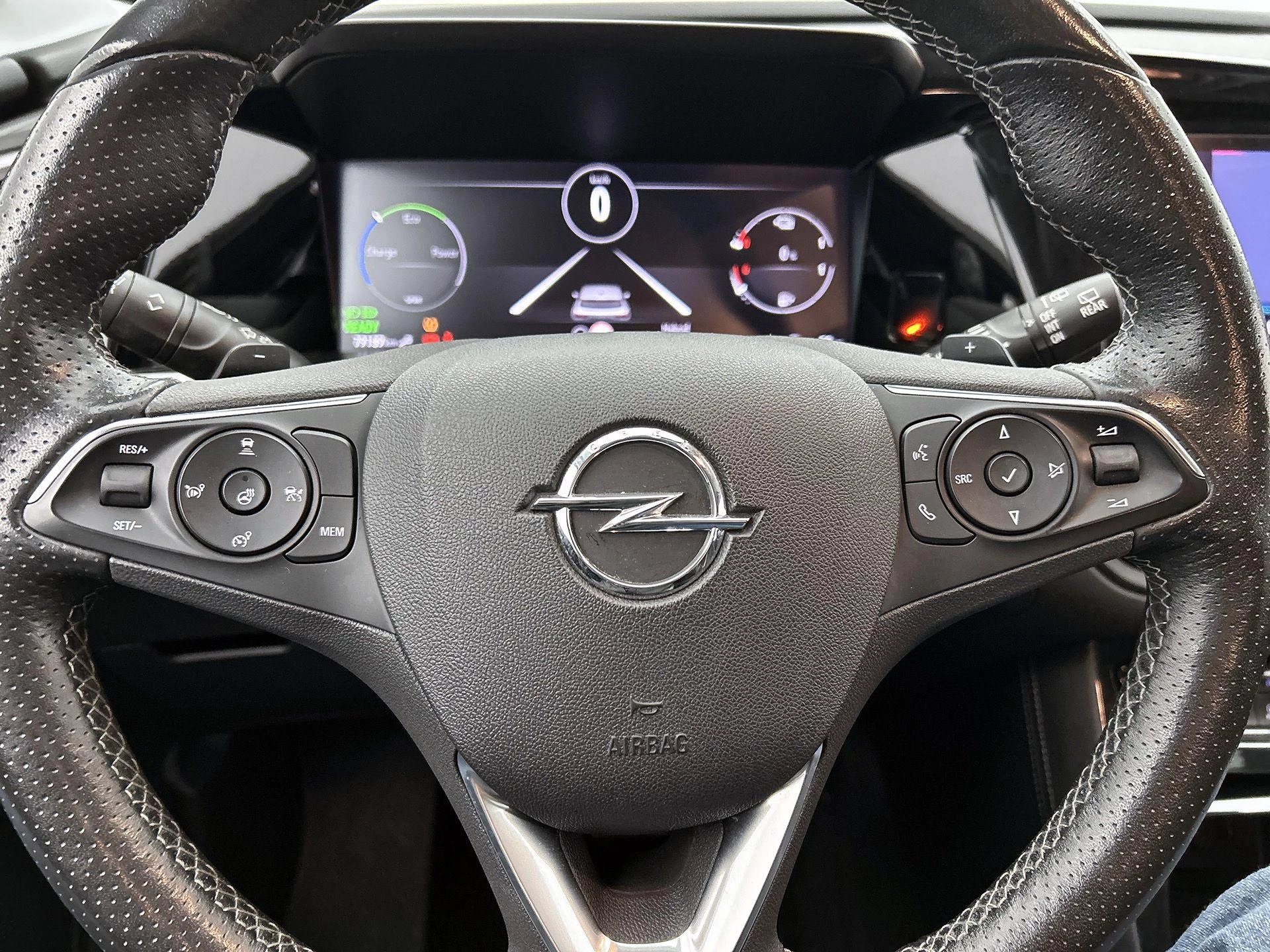 Opel-Grandland-image-35