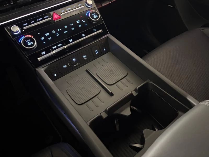 Hyundai-Santa Fe-image-11