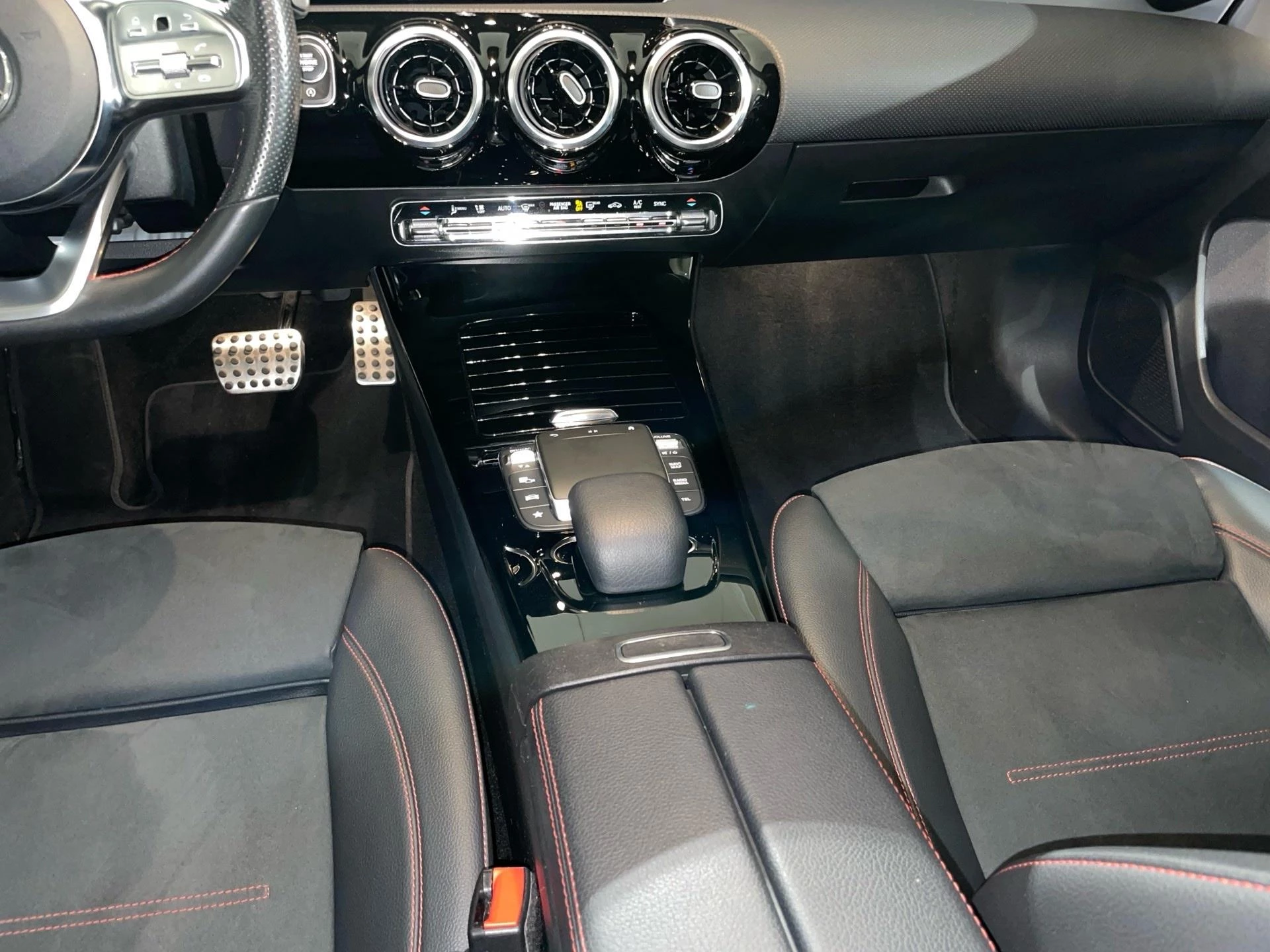 Mercedes-Benz-Classe A-image-9
