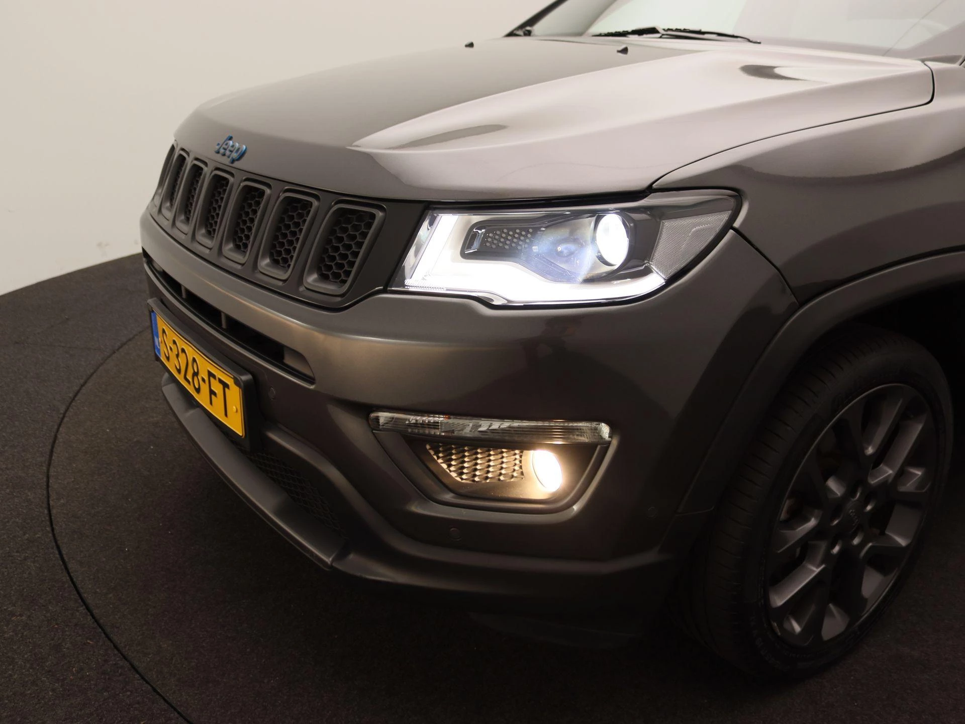 Jeep Compass 4xe 240 Plug-in Hybrid Electric S