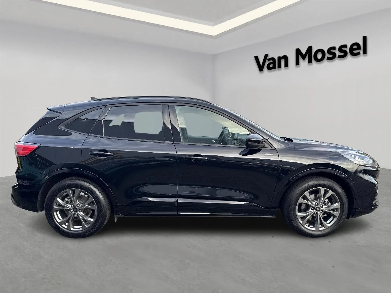 Ford Kuga 2.5i EcoBoost 112kW ST-Line FHEV