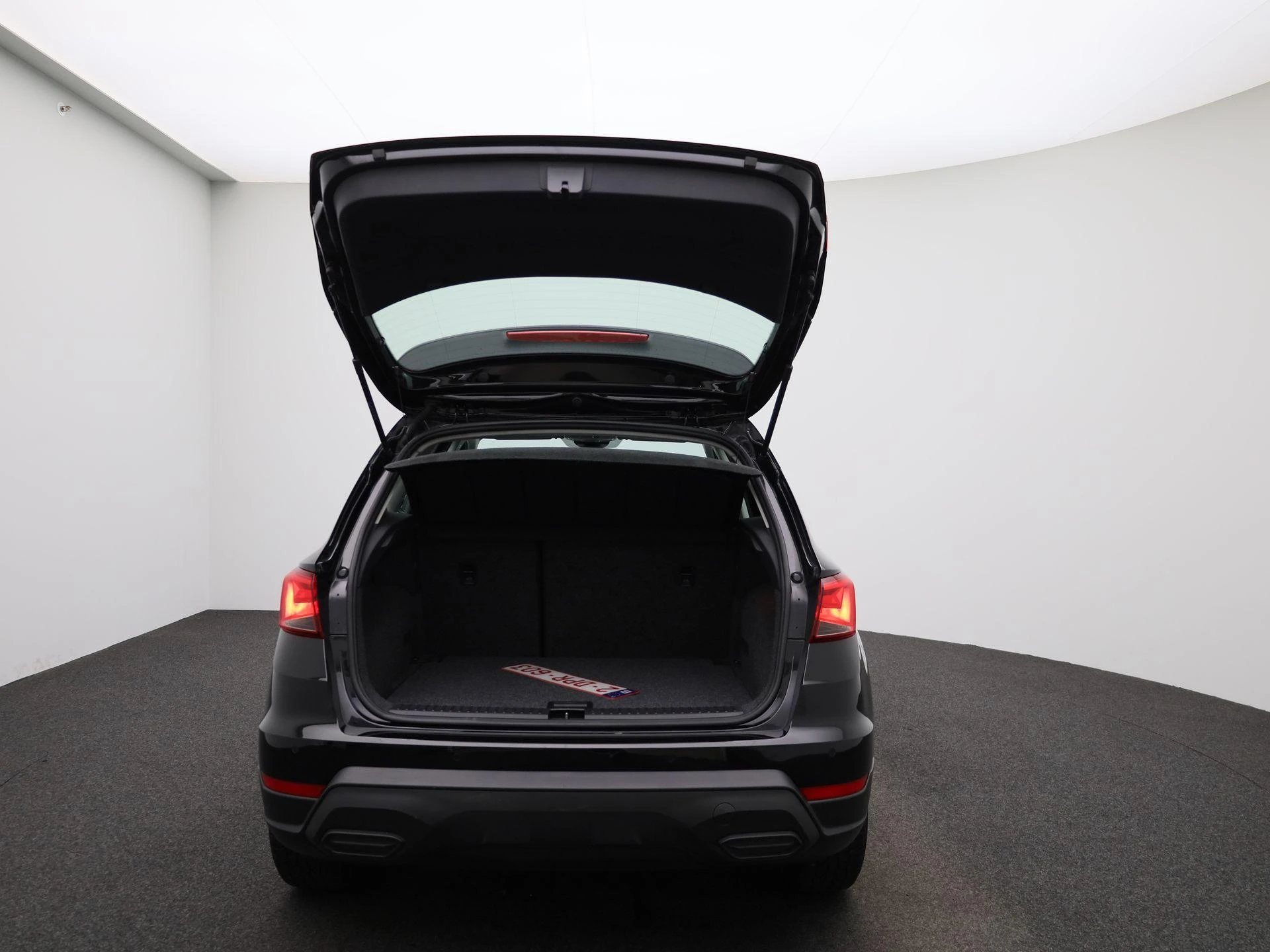 SEAT-Arona-image-10