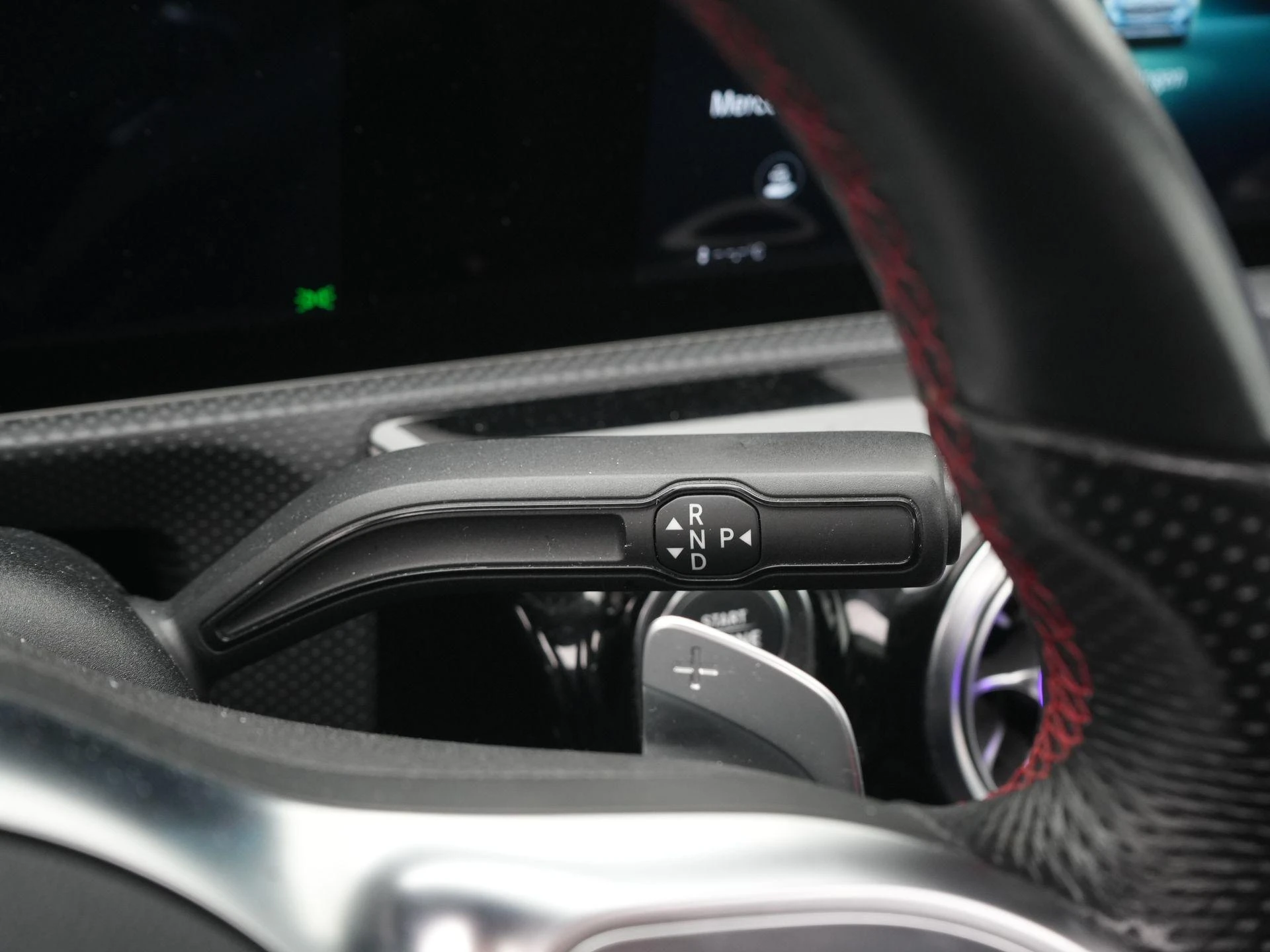 Mercedes-Benz-CLA-image-25