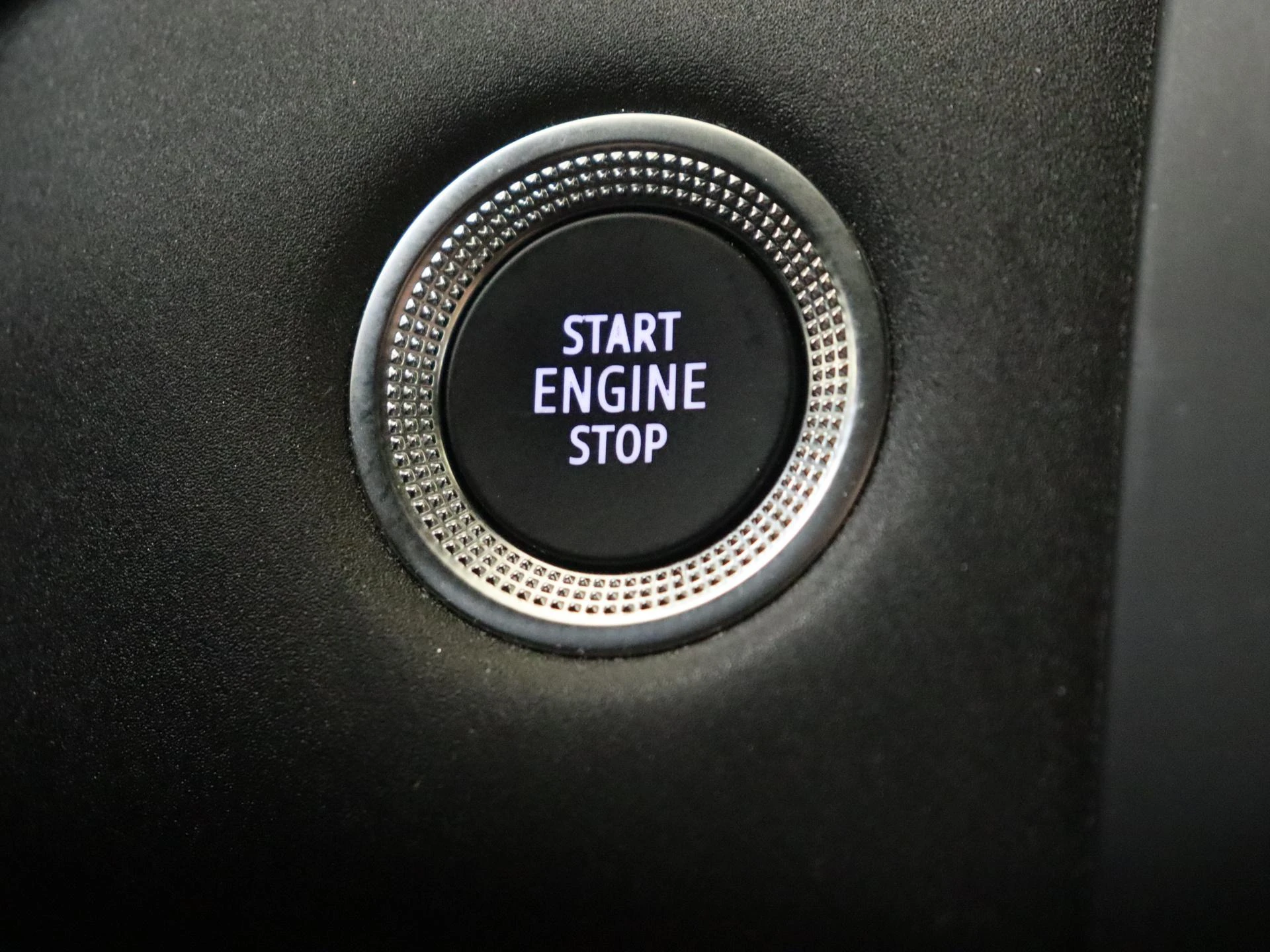 Renault-Captur-image-24