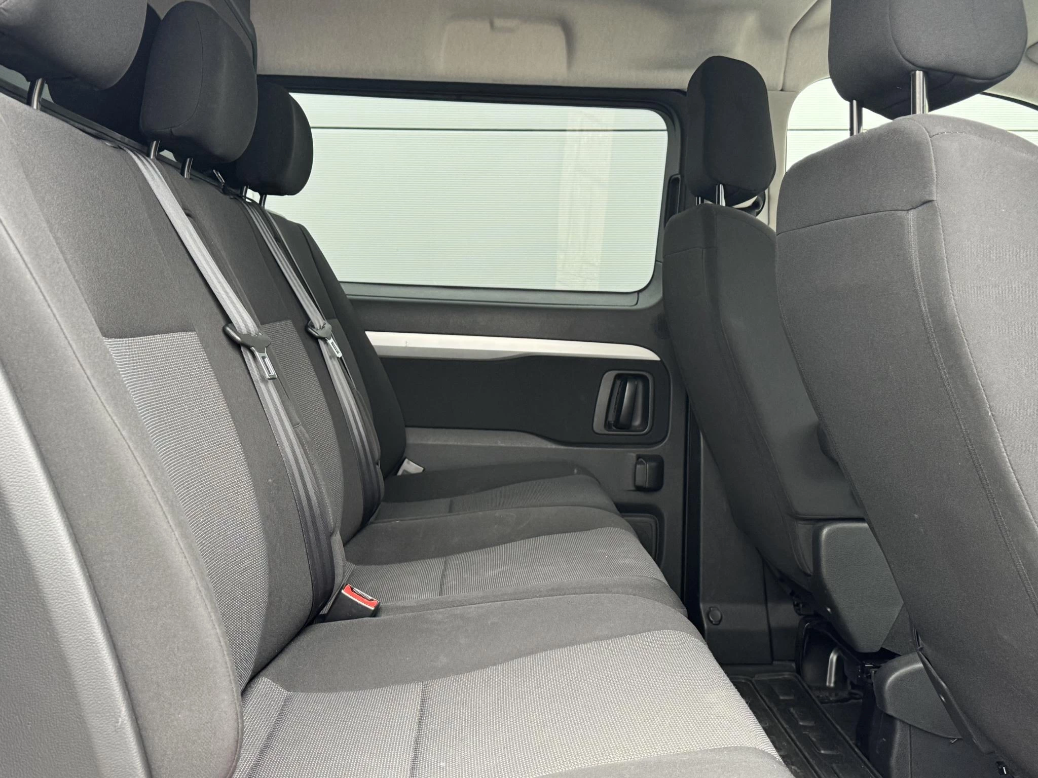 Peugeot-Expert-image-30