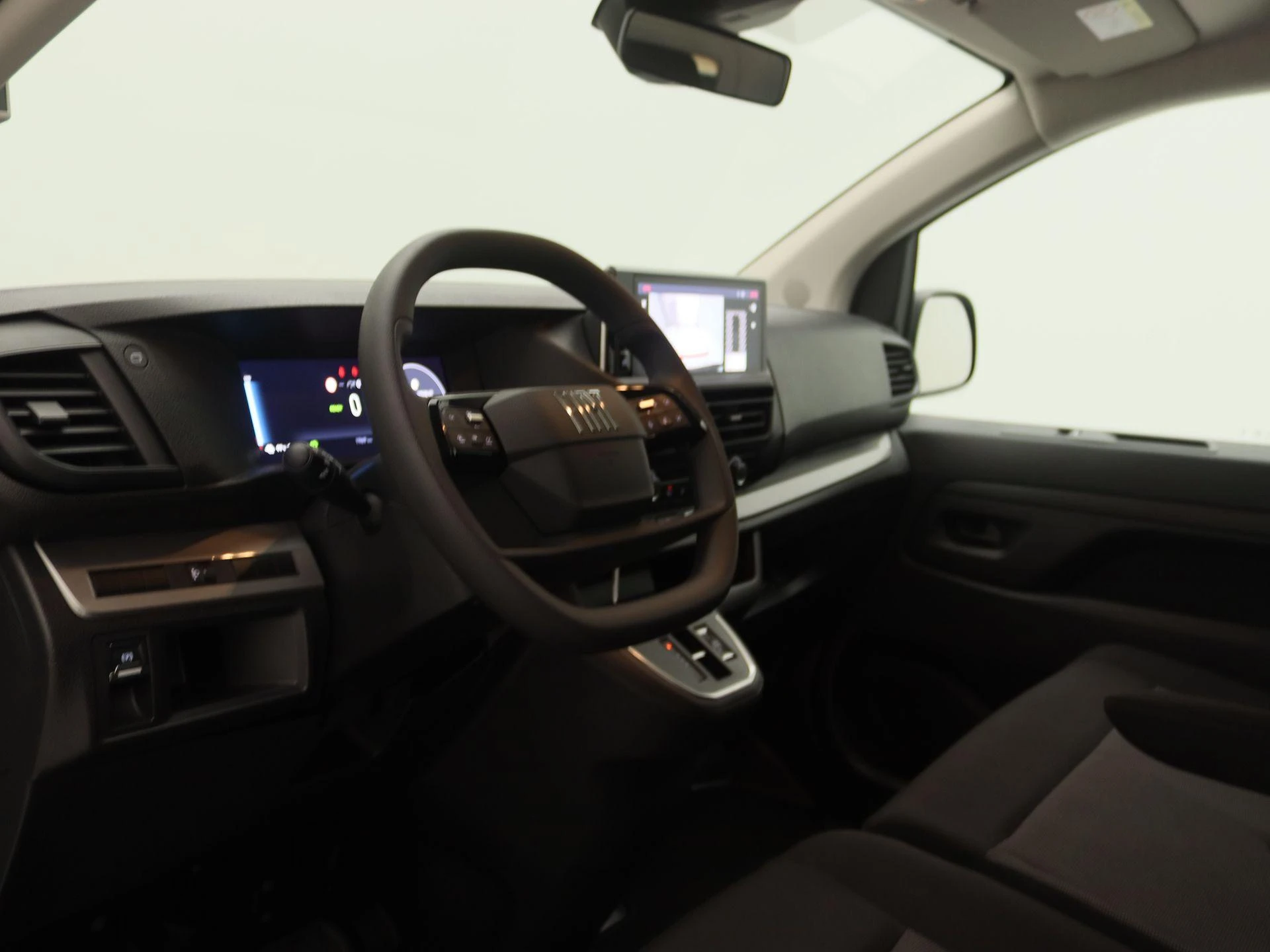 Fiat-E-Scudo-image-18
