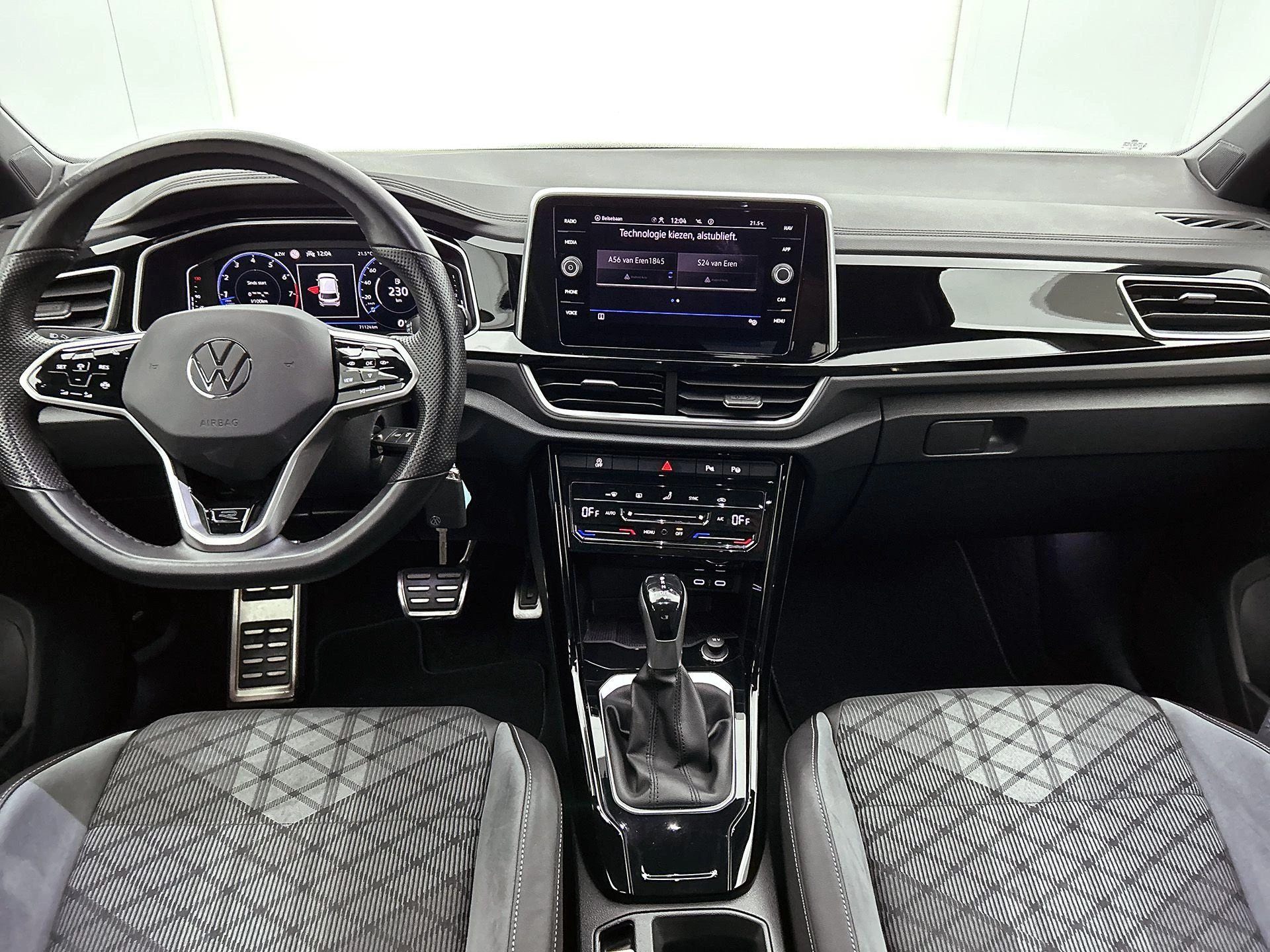 Volkswagen T-Roc 1.5 TSI R-Line | 150 PK |