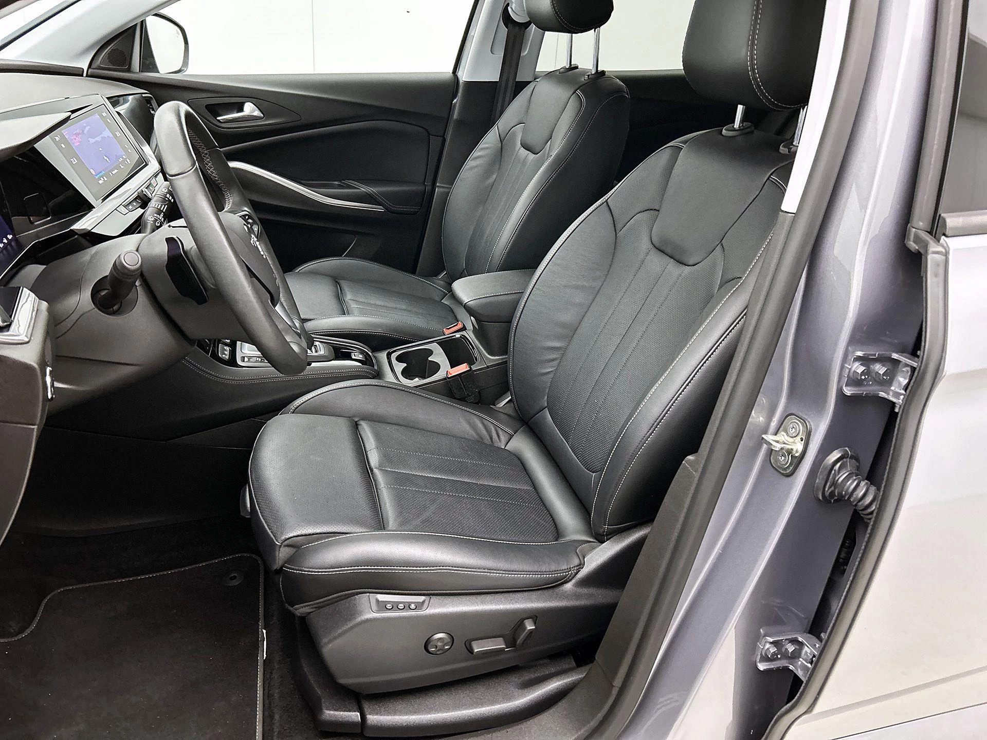 Opel-Grandland-image-41