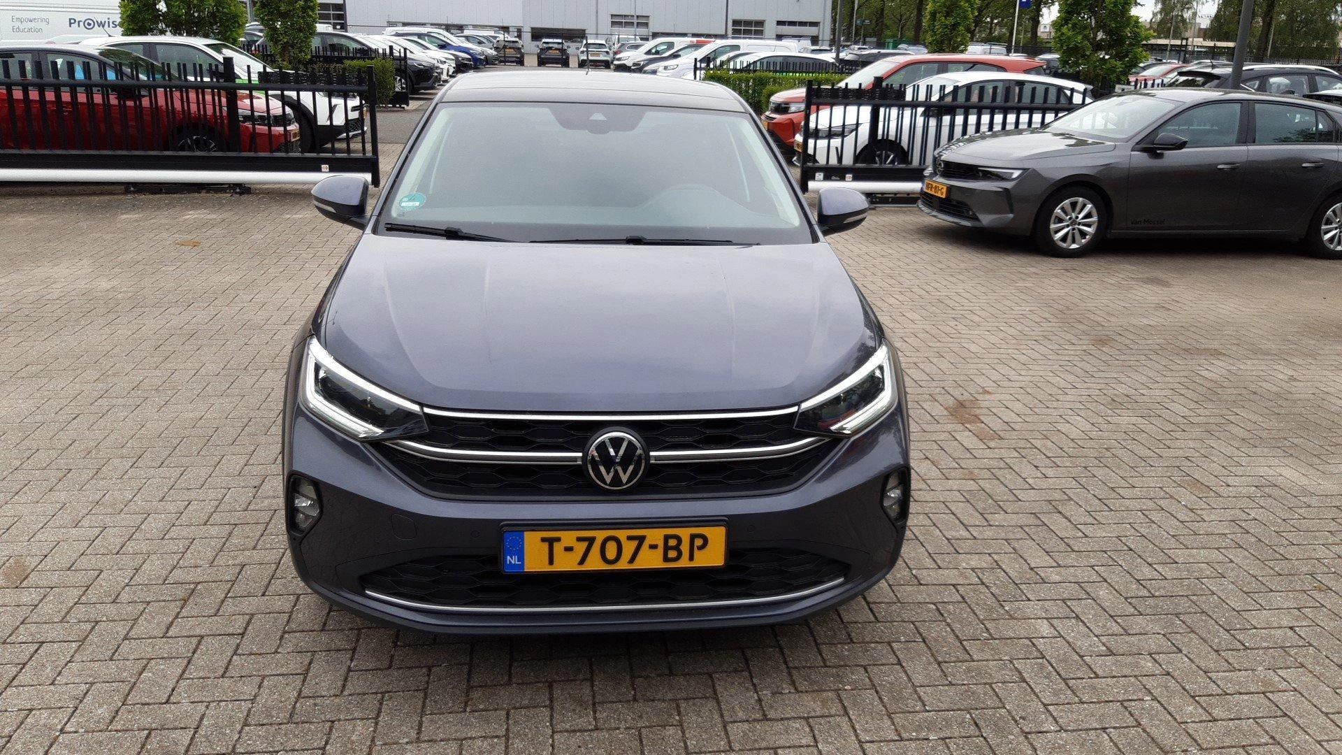 Volkswagen-Taigo-image-7
