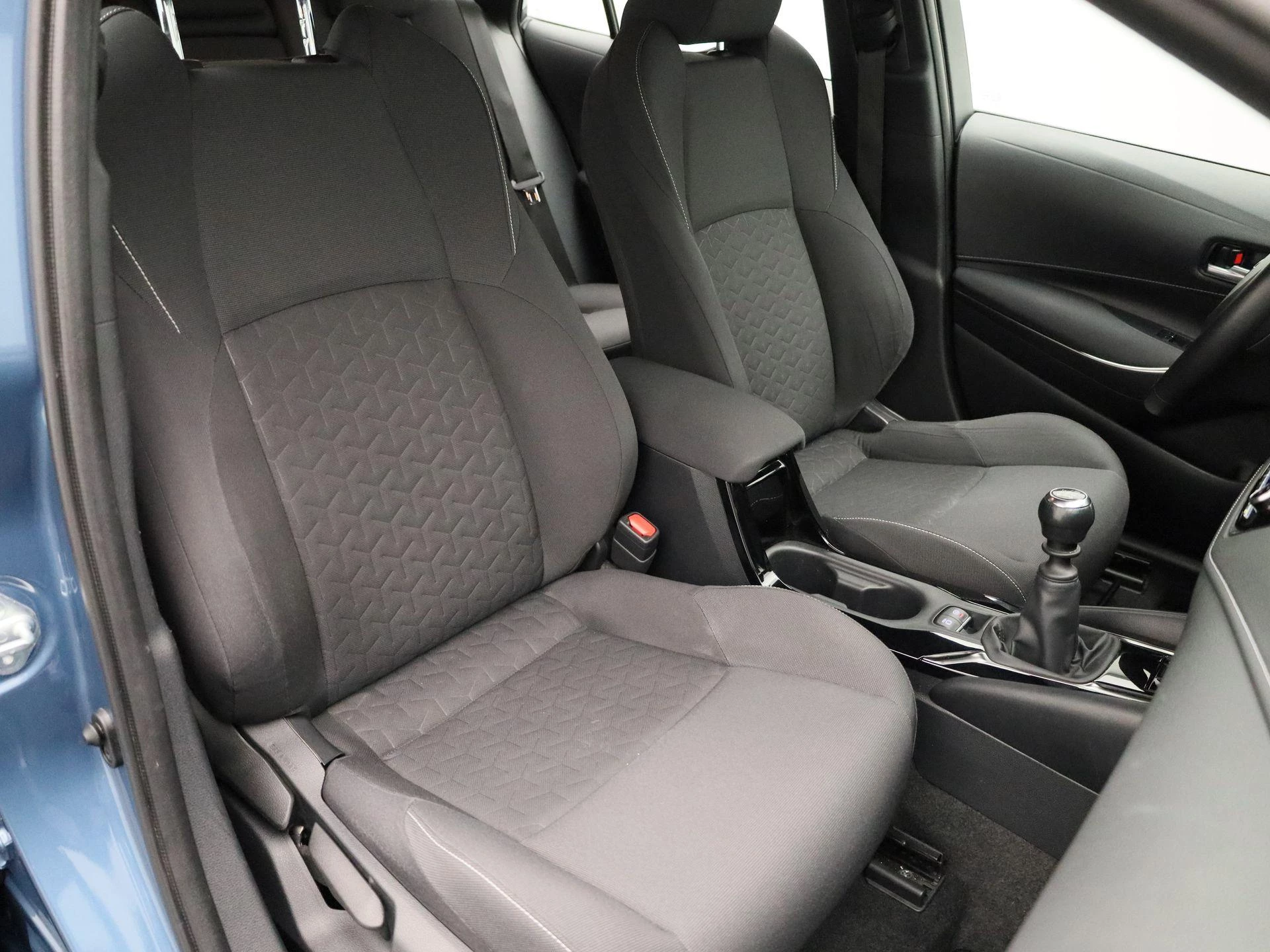Toyota-Corolla Touring Sports-image-34