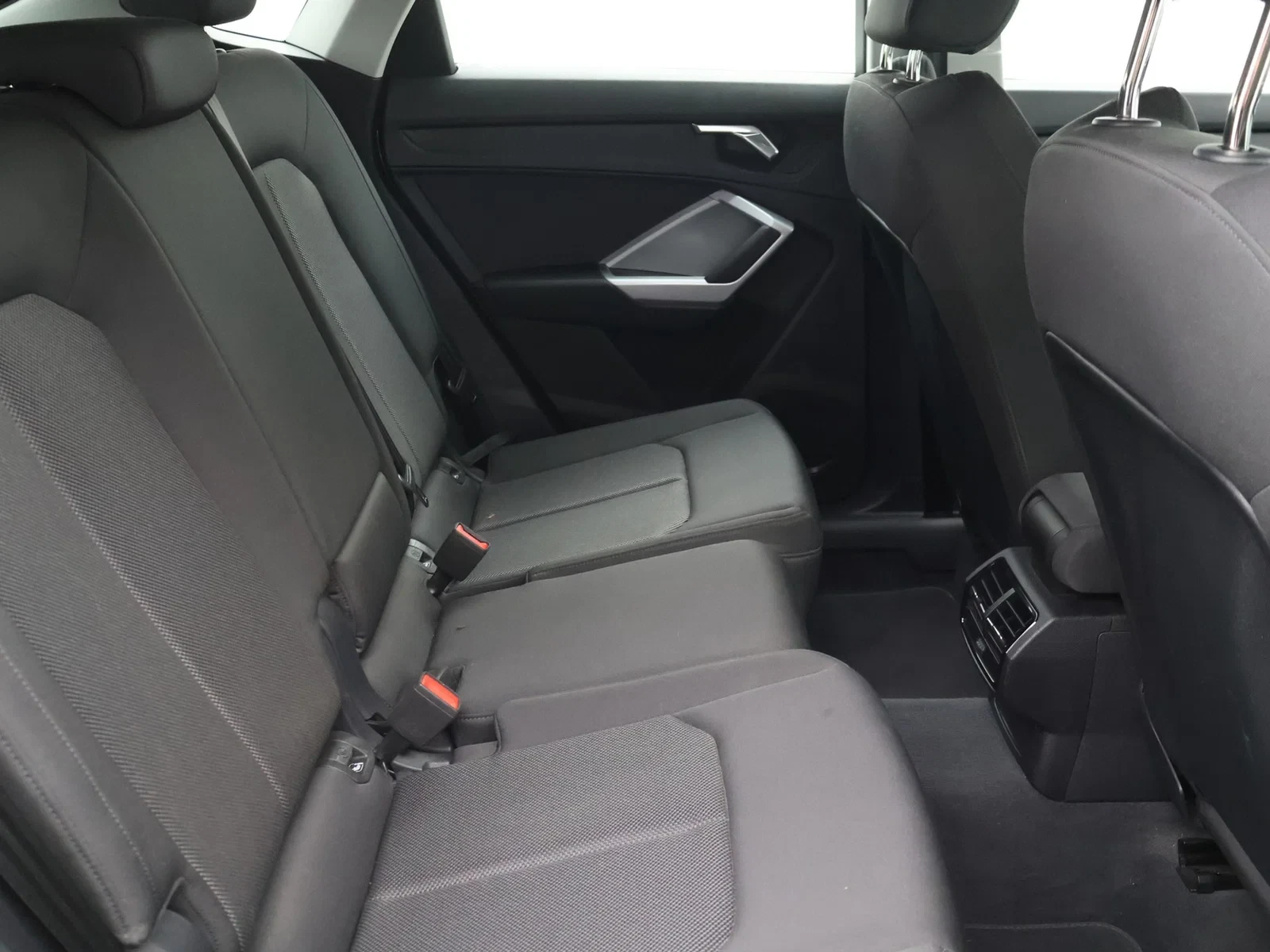 Audi Q3 Sportback Audi Q3 Sportback Business Edition 35TDI 150PK *AUTOMAAT*CRUISE CONTROL*VIRTUAL COCKPIT*APP-CONNECT*...*