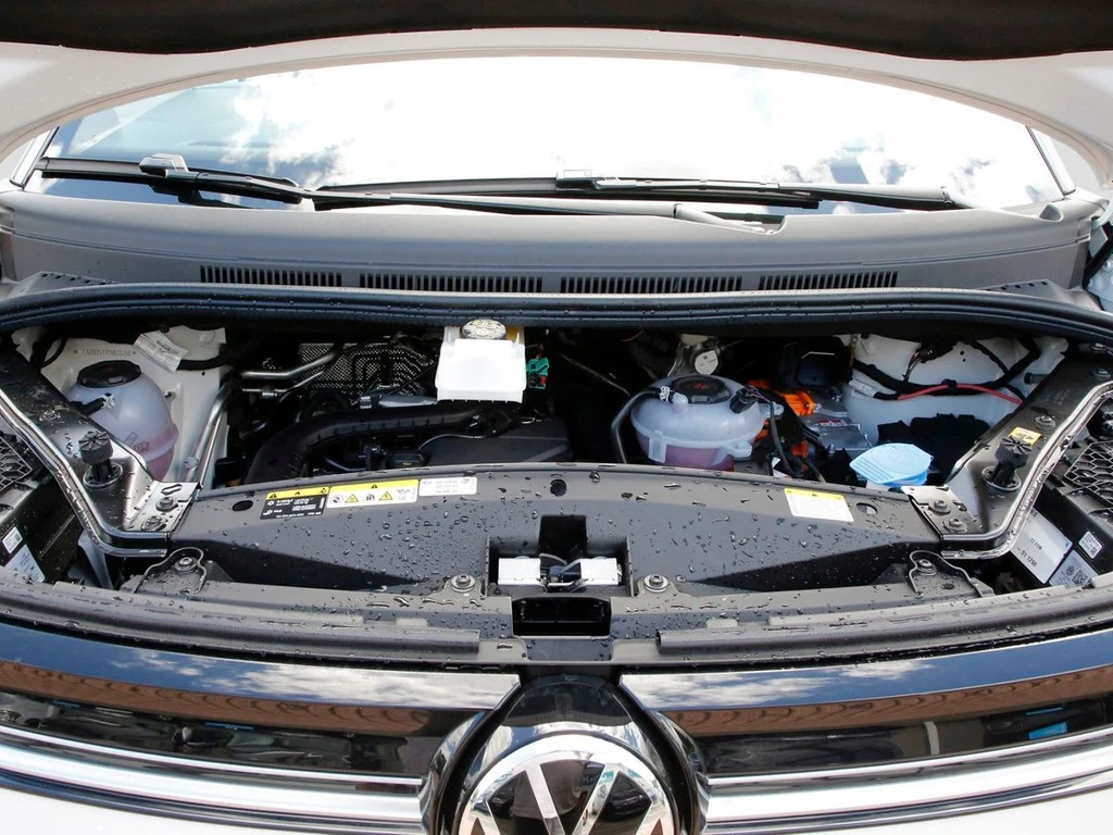 Volkswagen Multivan T7 1.5 TSI eHybrid 4MOTION Edition lang 18" Pano AHK Navi+VC ACC LED RFK+PDC SHZ