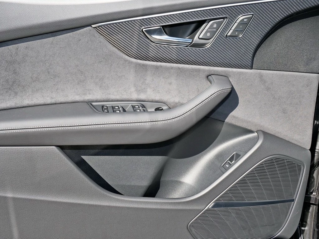 Audi Q8 SUV 50 TDI quattro tiptronic 210 kW / 286 PS