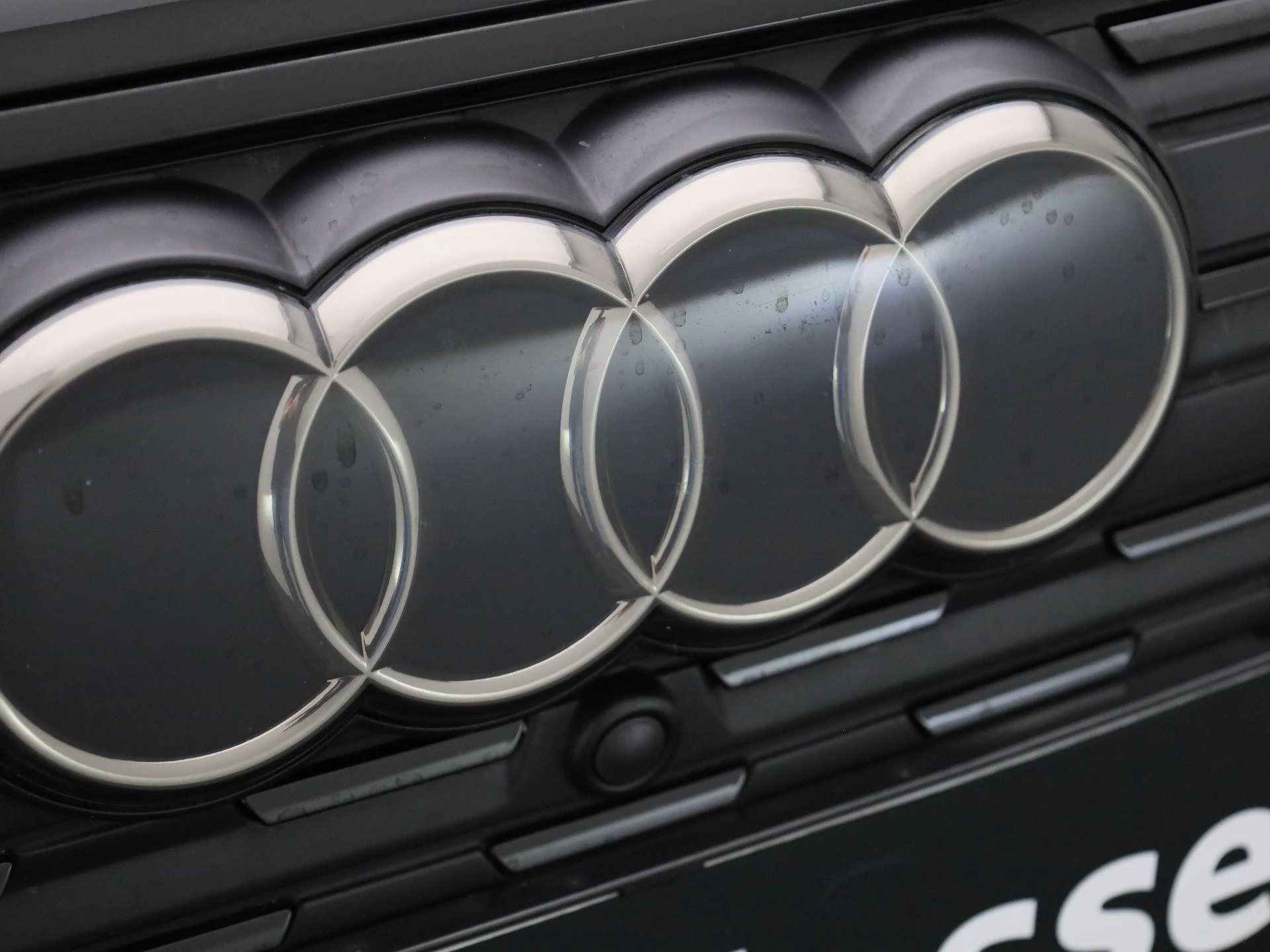 Audi-Q4 e-tron-image-36