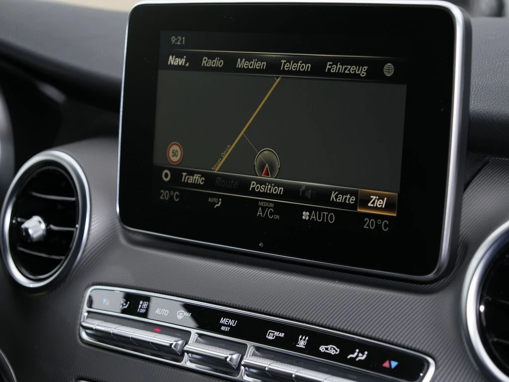 Mercedes-Benz-V-Klasse 250-image-8