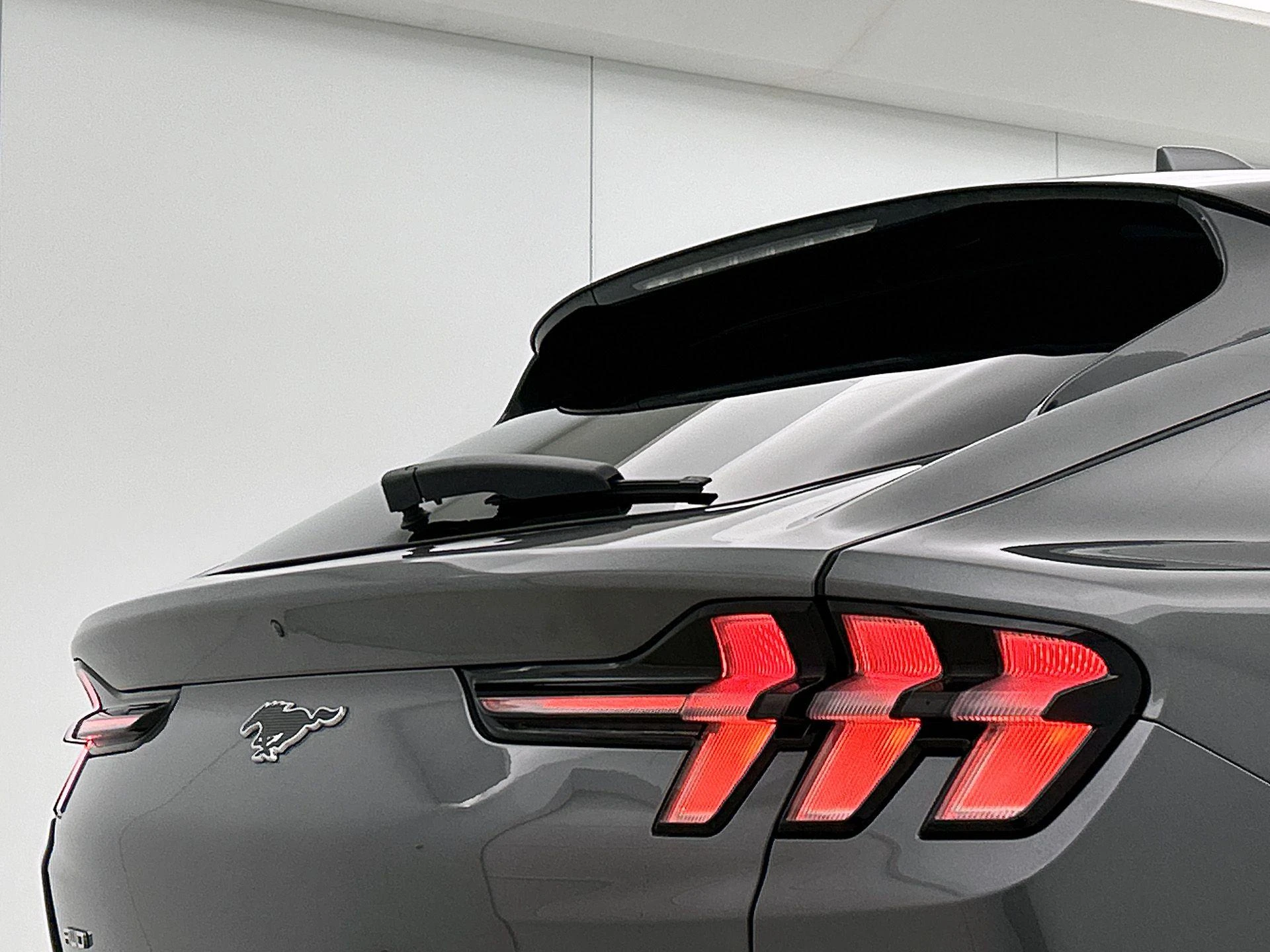 Ford-Mustang Mach-E-image-34