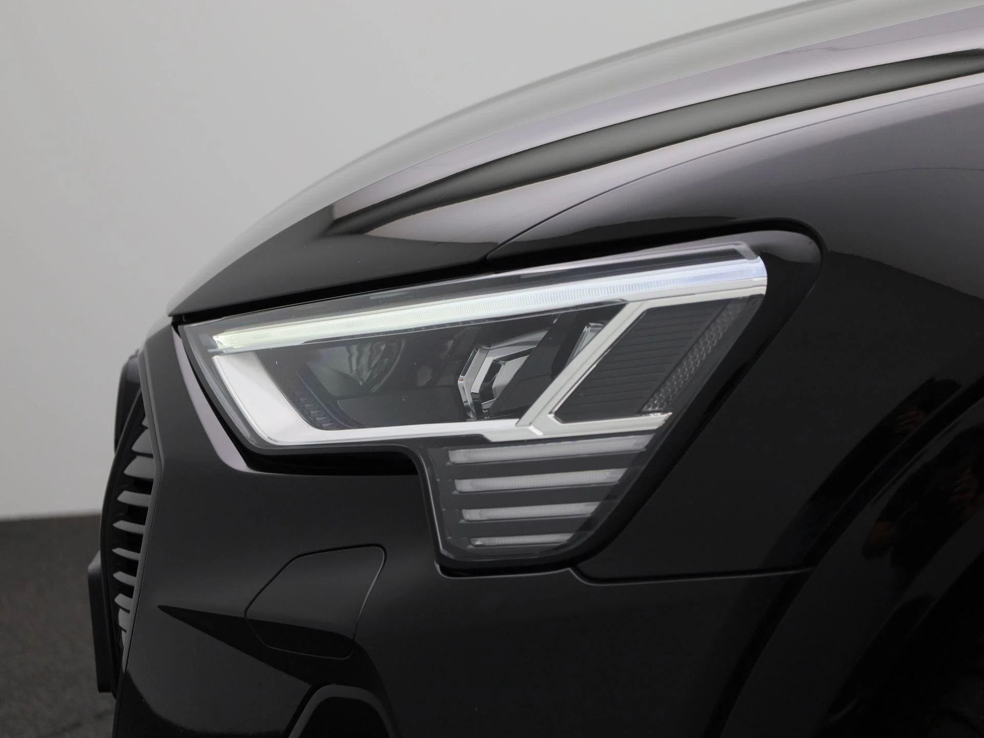Audi-e-tron-image-15