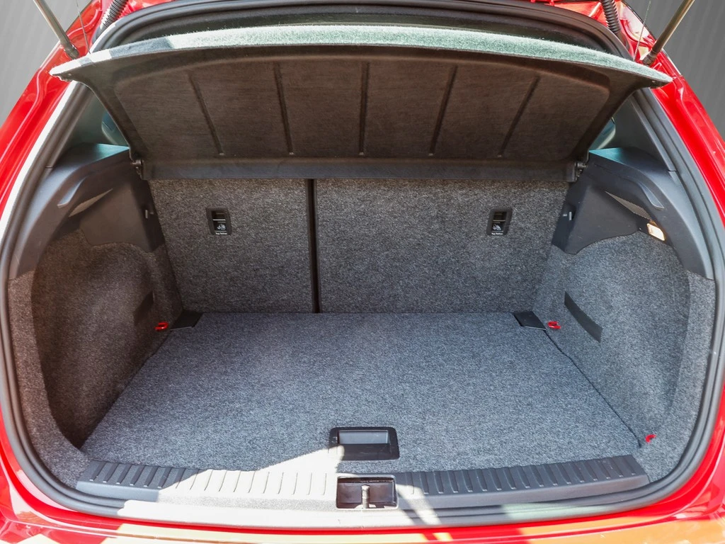 SEAT-Arona-image-5
