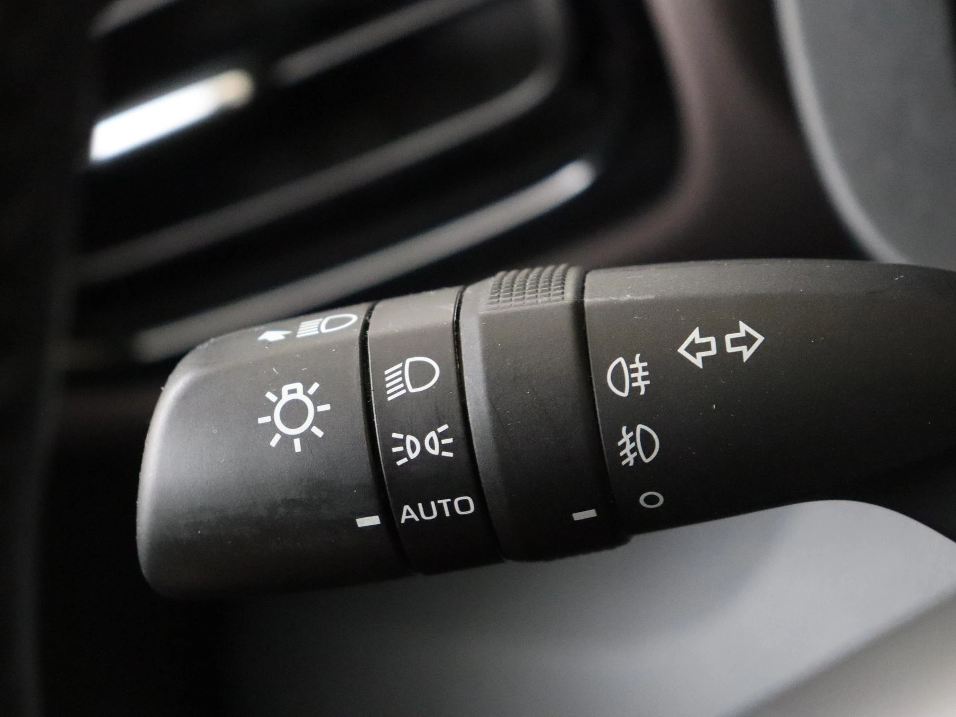 Toyota-Yaris Cross-image-25