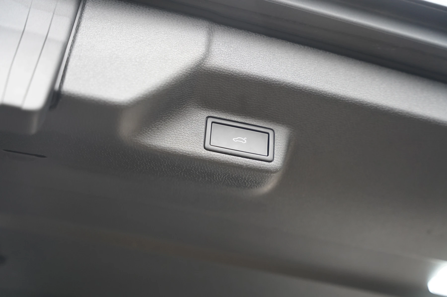 Volkswagen-ID. Buzz-image-33