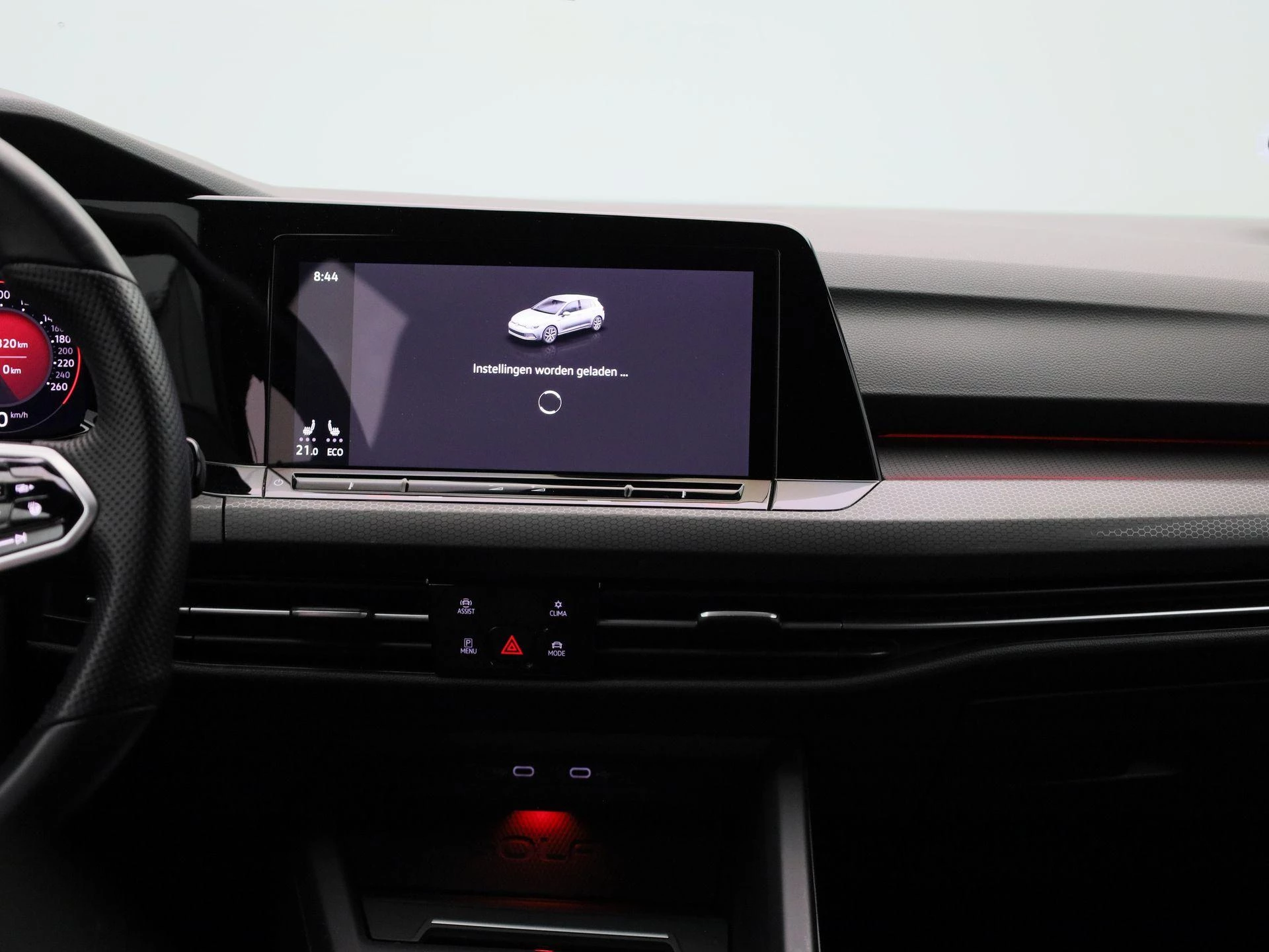 Volkswagen-Golf-image-8