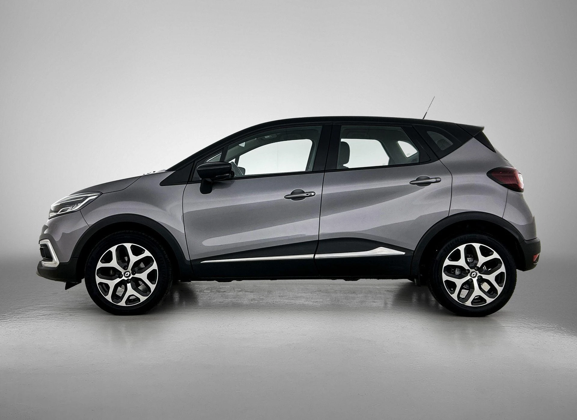 Renault-Captur-image-1