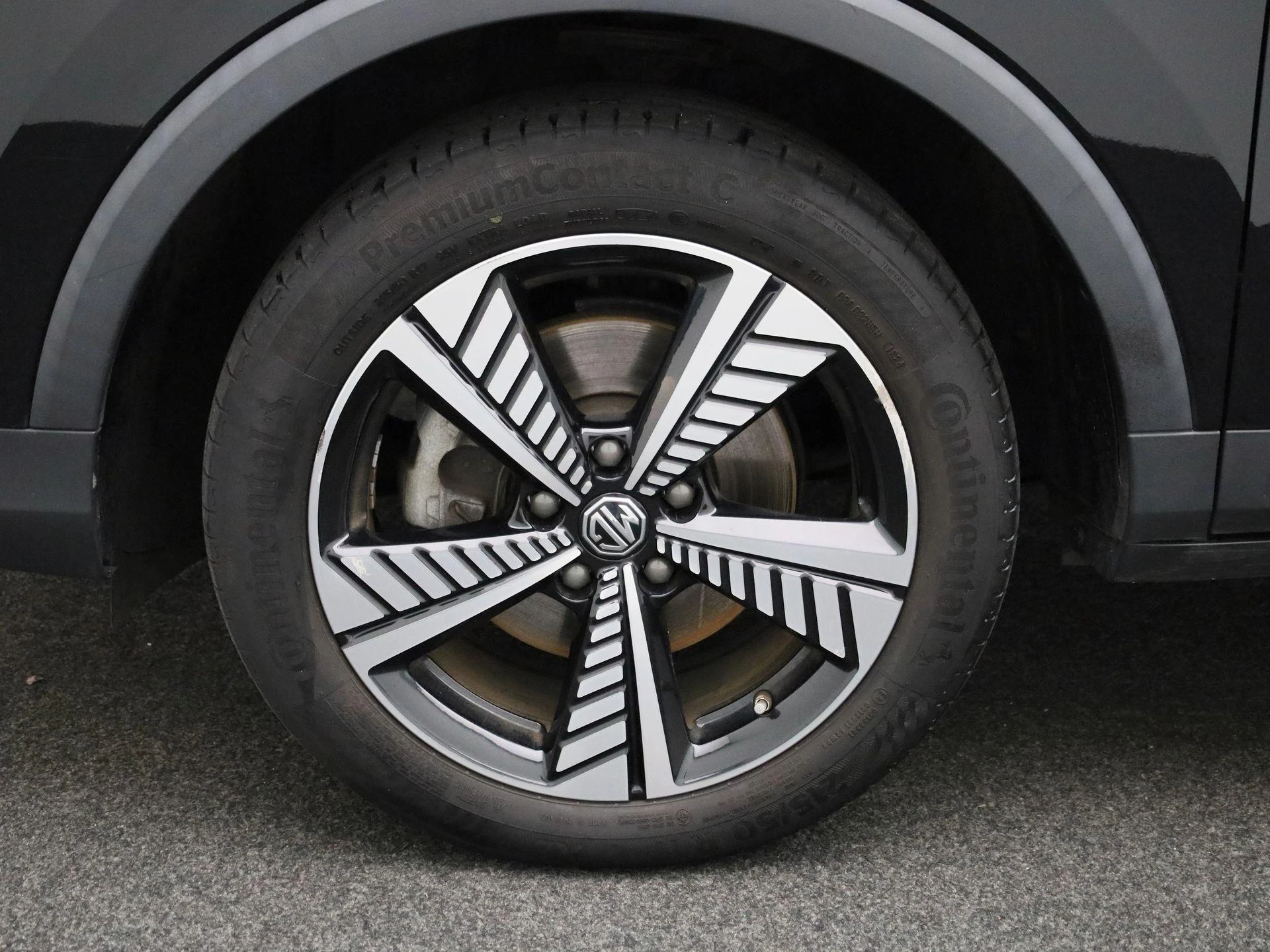 MG-ZS EV-image-13