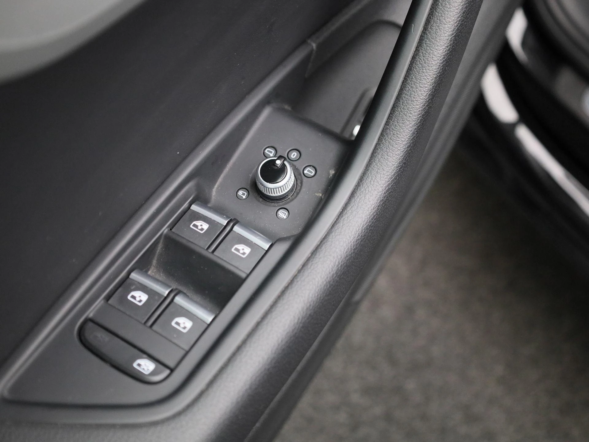 Audi-A4-image-27