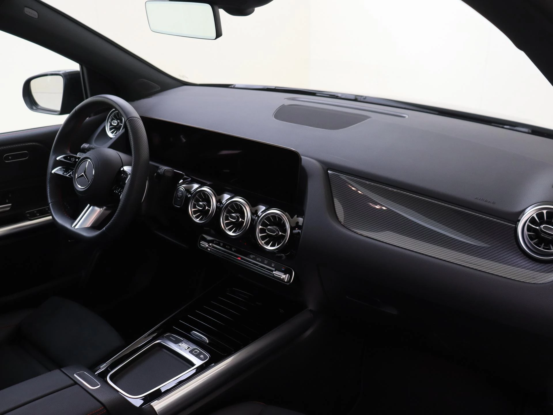 Mercedes-Benz-B-Klasse-image-4