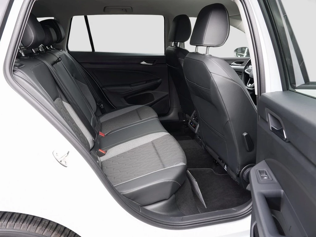 Volkswagen Golf VIII Variant 1,5 TSI Goal,AHK,LED,ACC,ALU Navi,Apple Car Play,Lenkrad/Sitzheizung