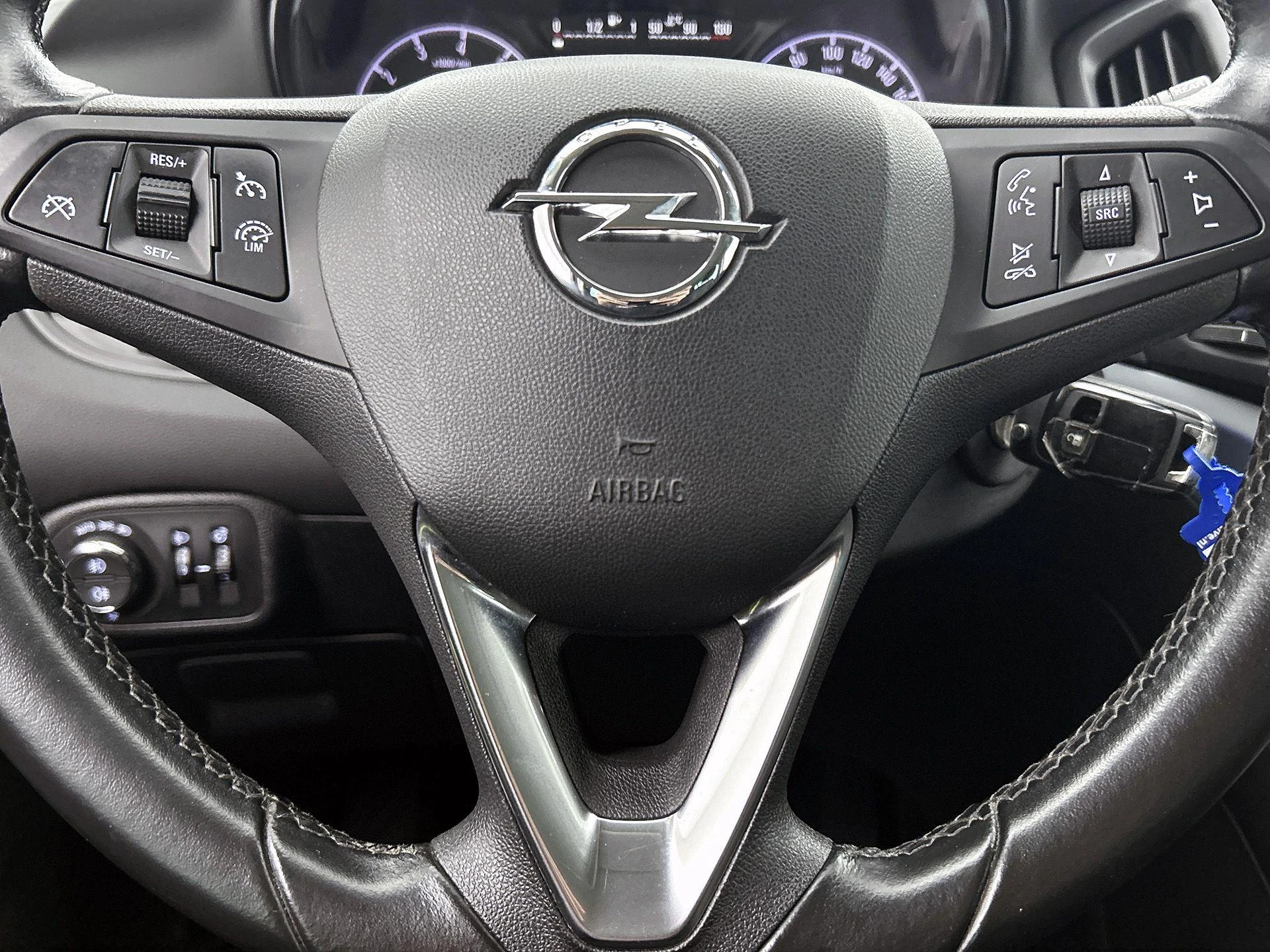 Opel-Zafira Tourer-image-28