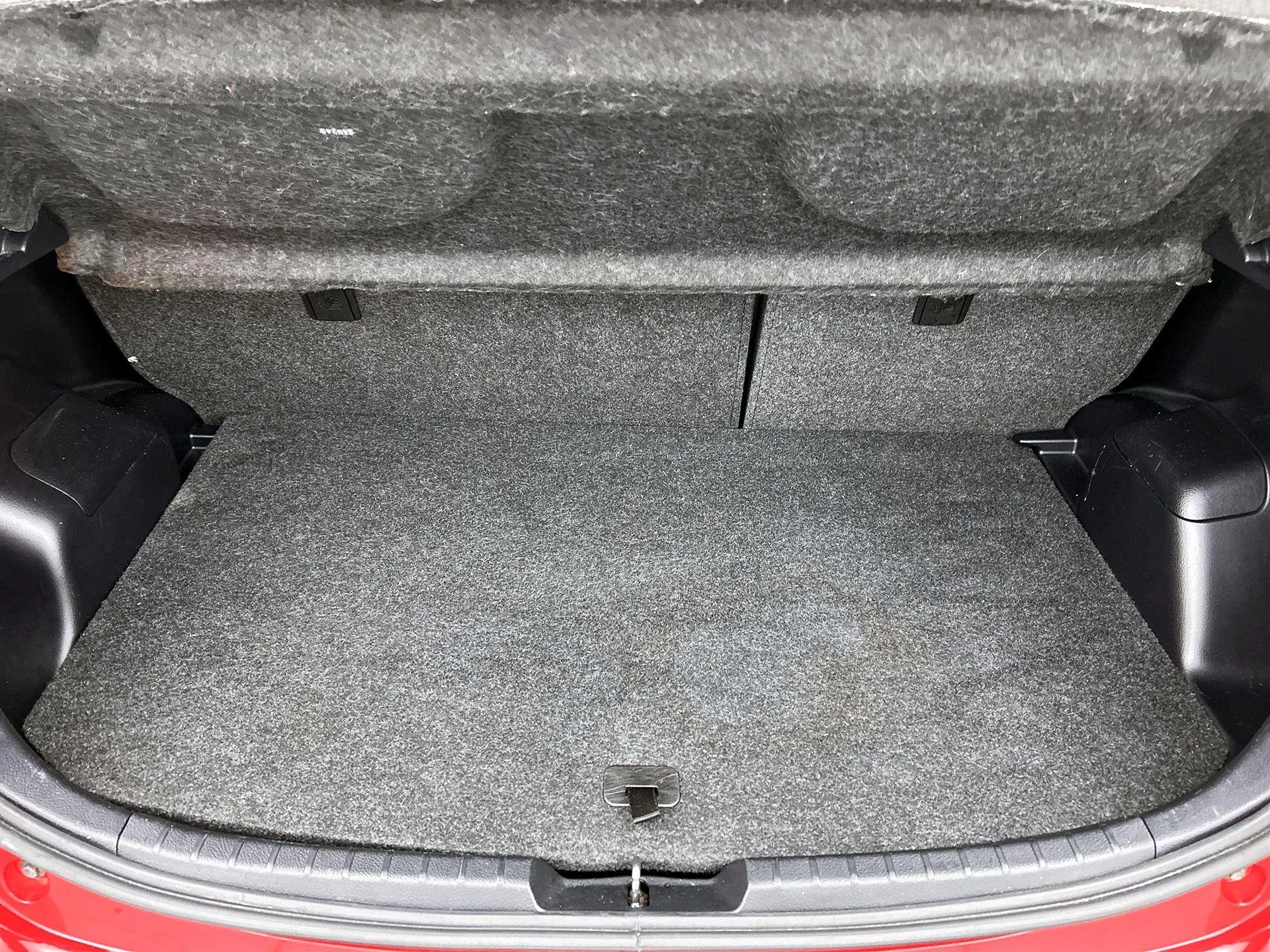 Toyota-Yaris-image-20