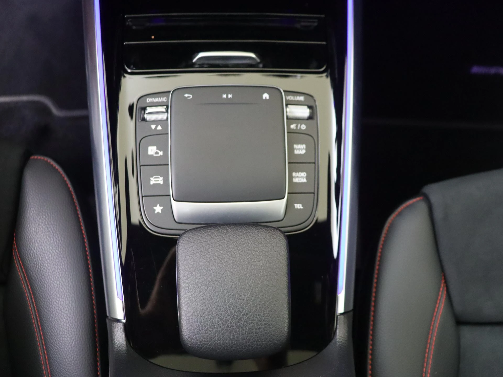 Mercedes-Benz-EQA-image-19
