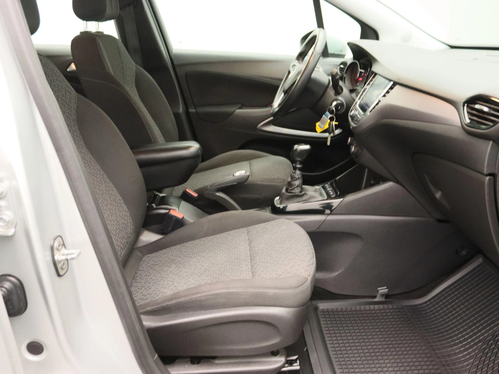 Opel-Crossland X-image-23