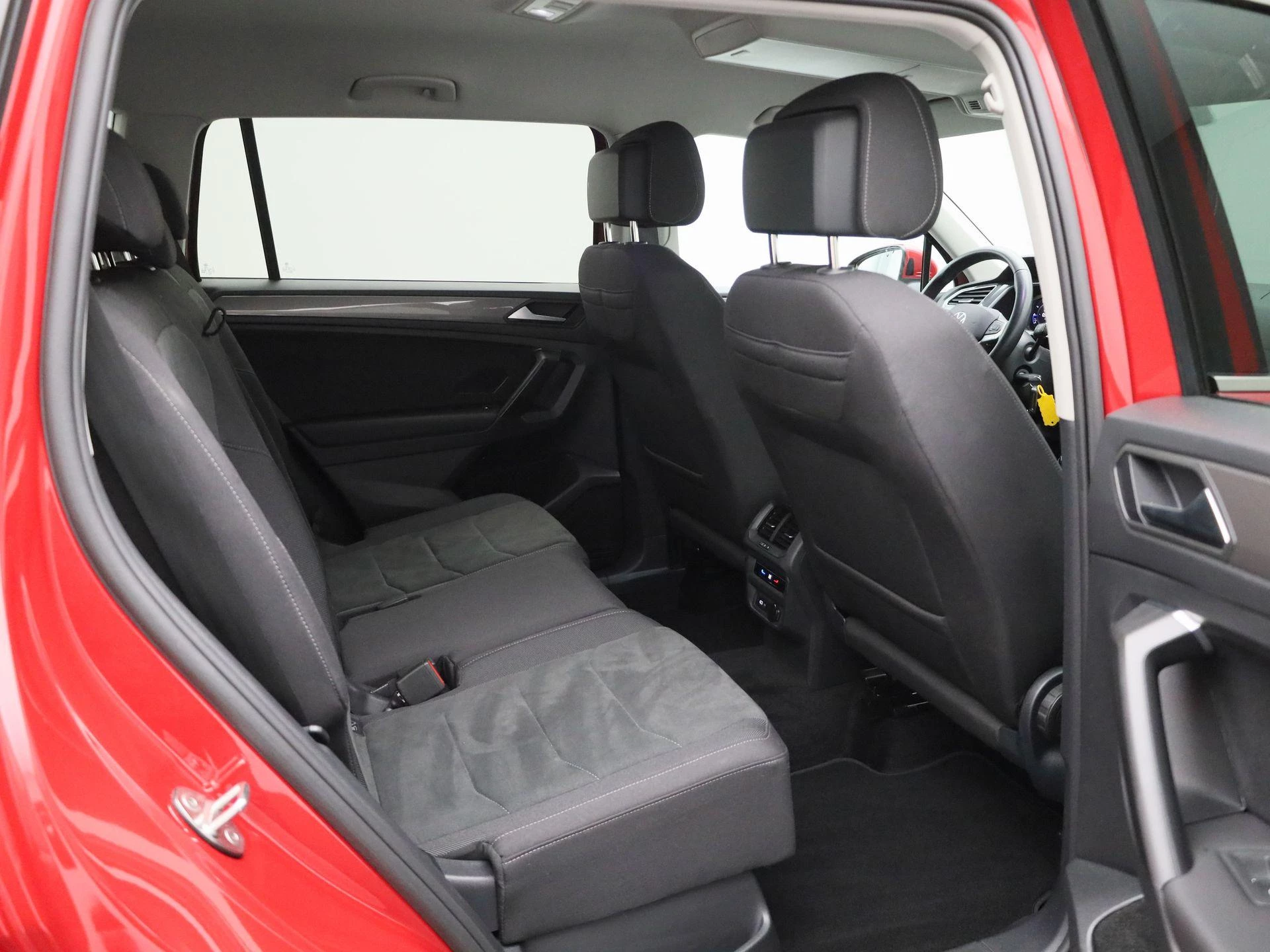Volkswagen-Tiguan Allspace-image-34
