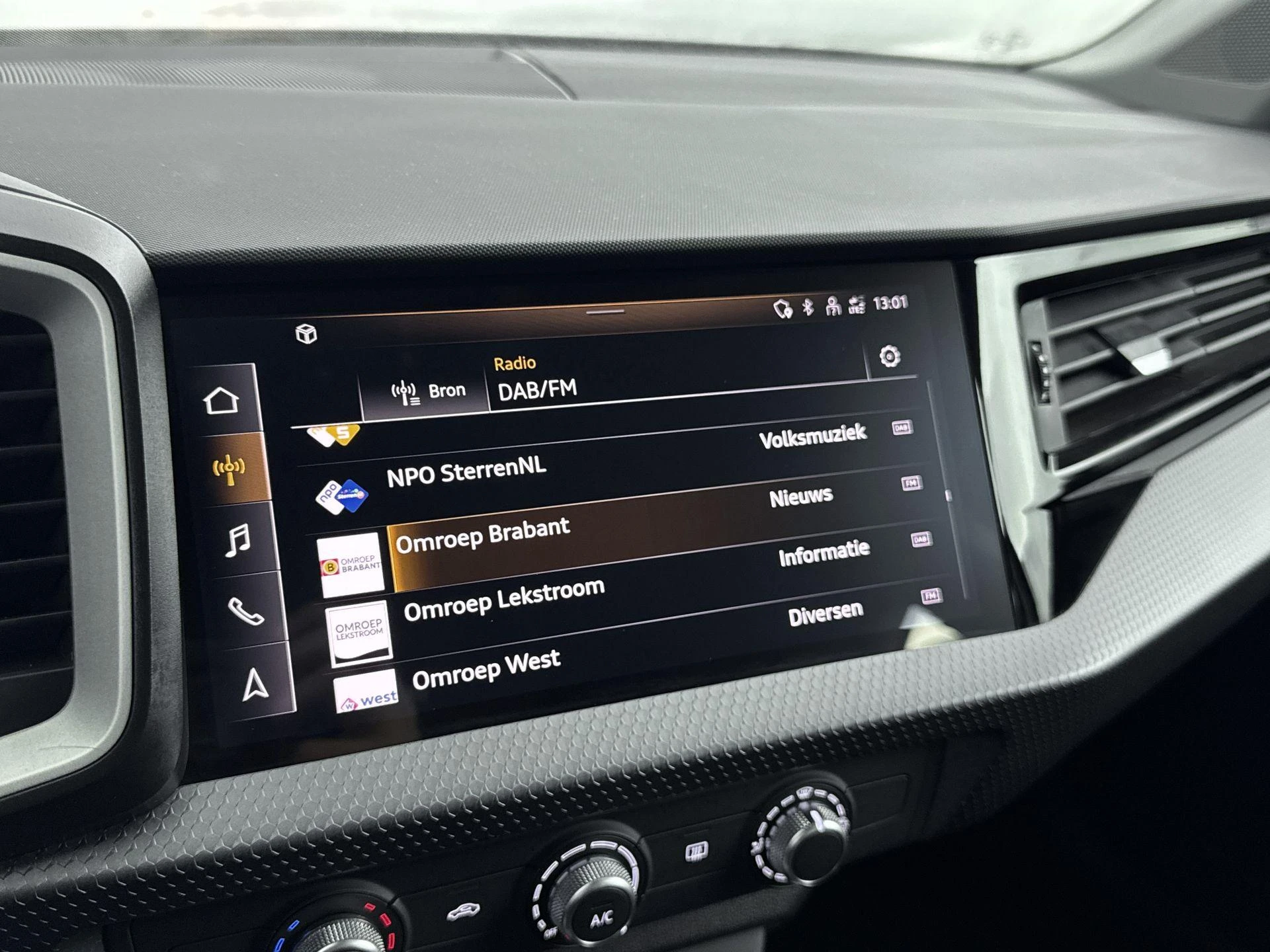 Audi-A1 Sportback-image-6