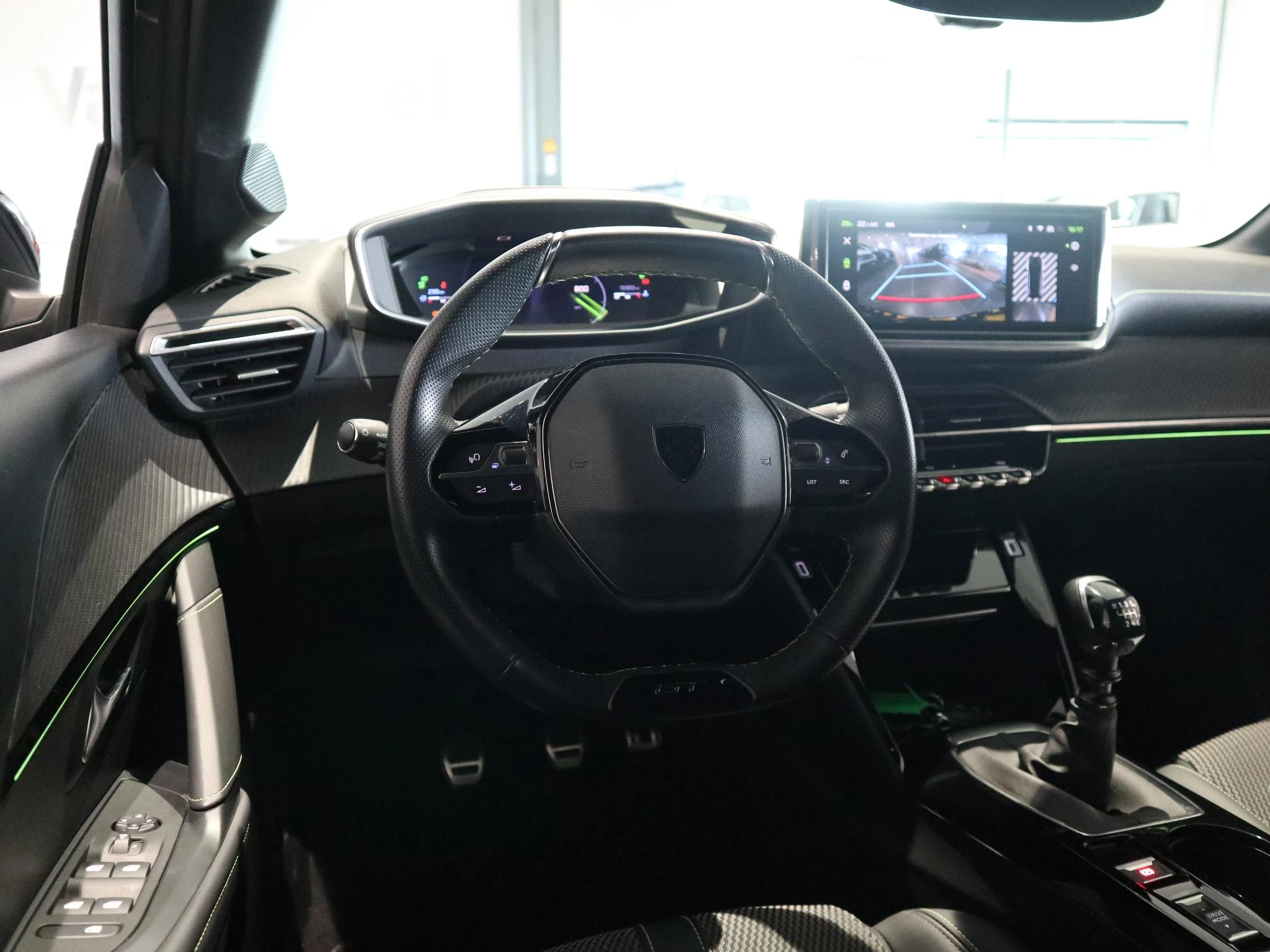 Peugeot-208-image-25