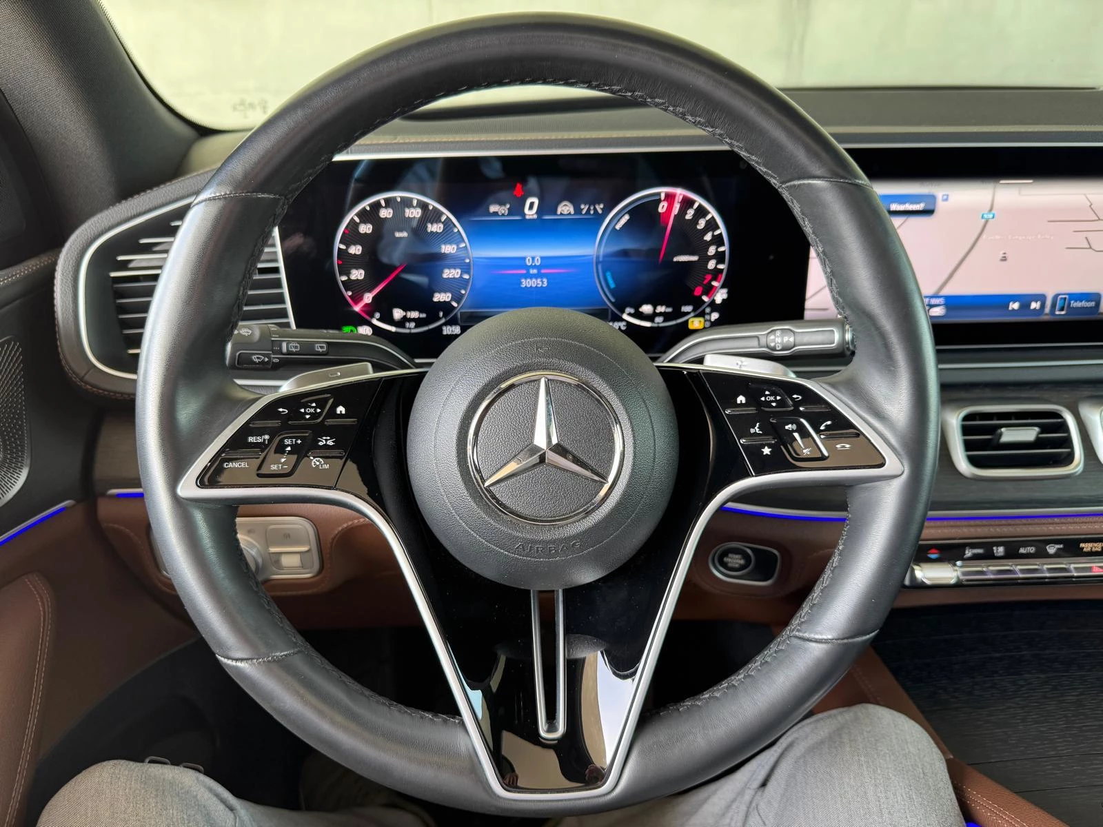 Mercedes-Benz-GLE-image-13